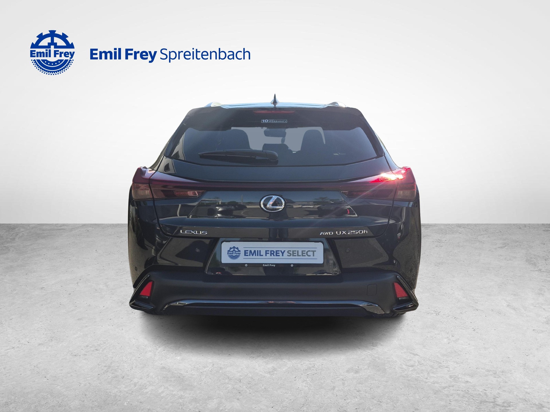 LEXUS UX 250h F-Line / Jetzt mit attraktivem 1.99% Leasing-showroom-element-3