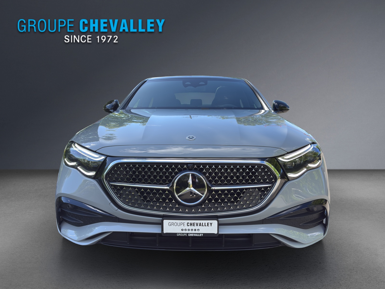 MERCEDES-BENZ E 220 d 4Matic 9G-Tronic-showroom-element-1