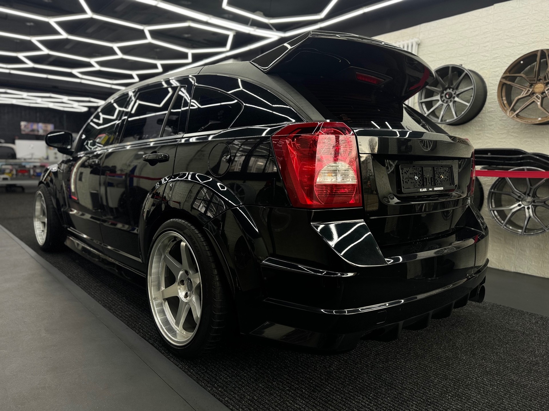 DODGE Caliber 2.4 SRT4-image-3