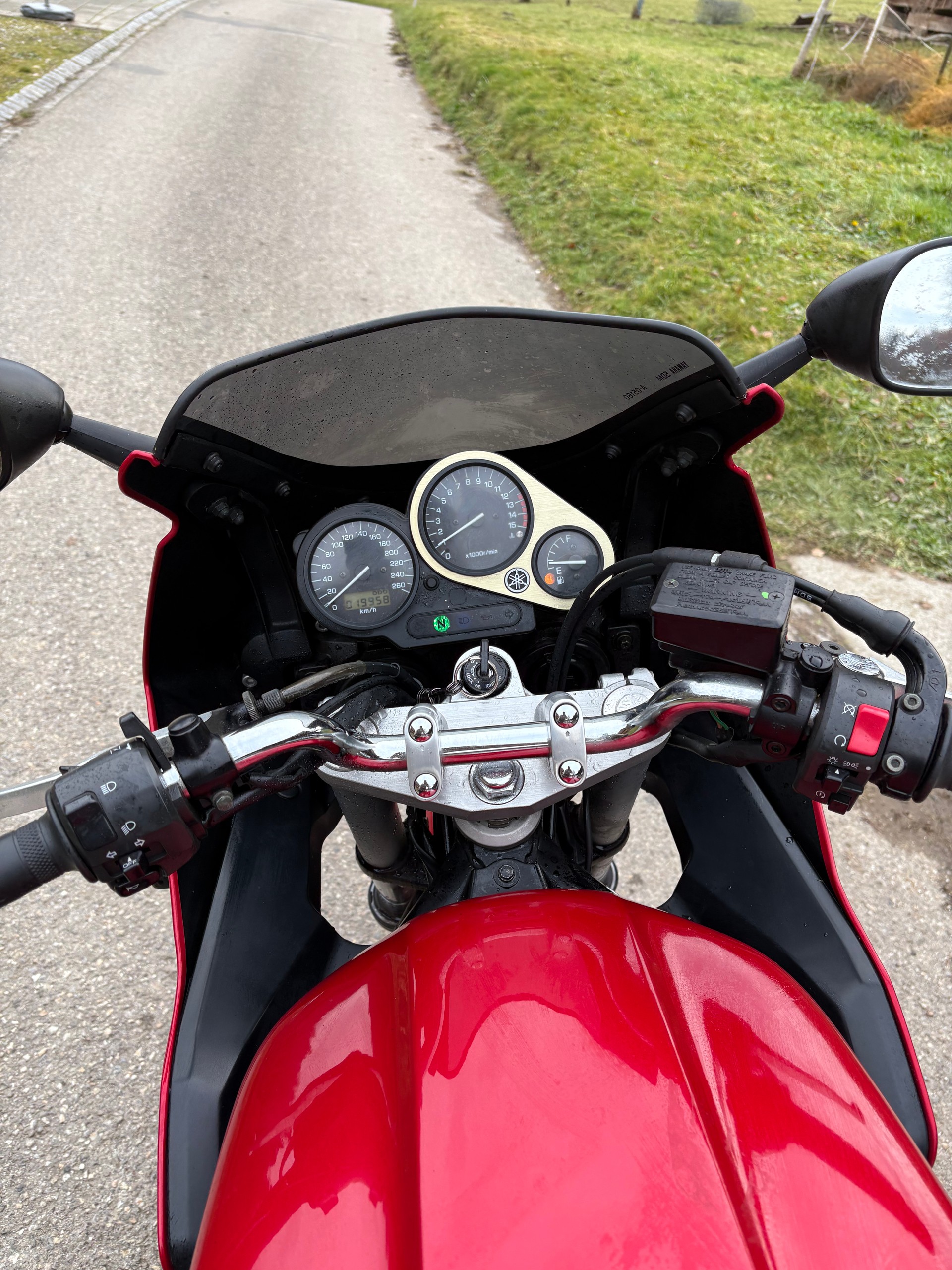 YAMAHA FZS 600 S Fazer (25kW)