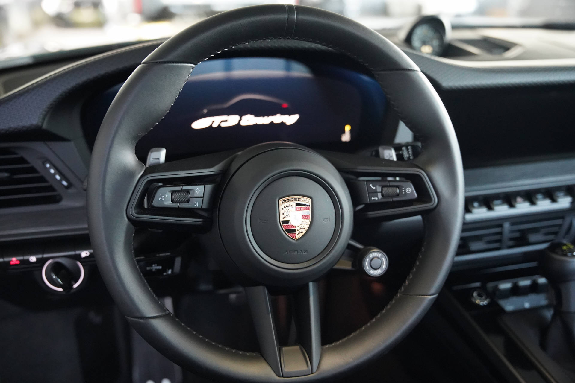 PORSCHE 911 GT3 Touring PDK Oak Green-image-12
