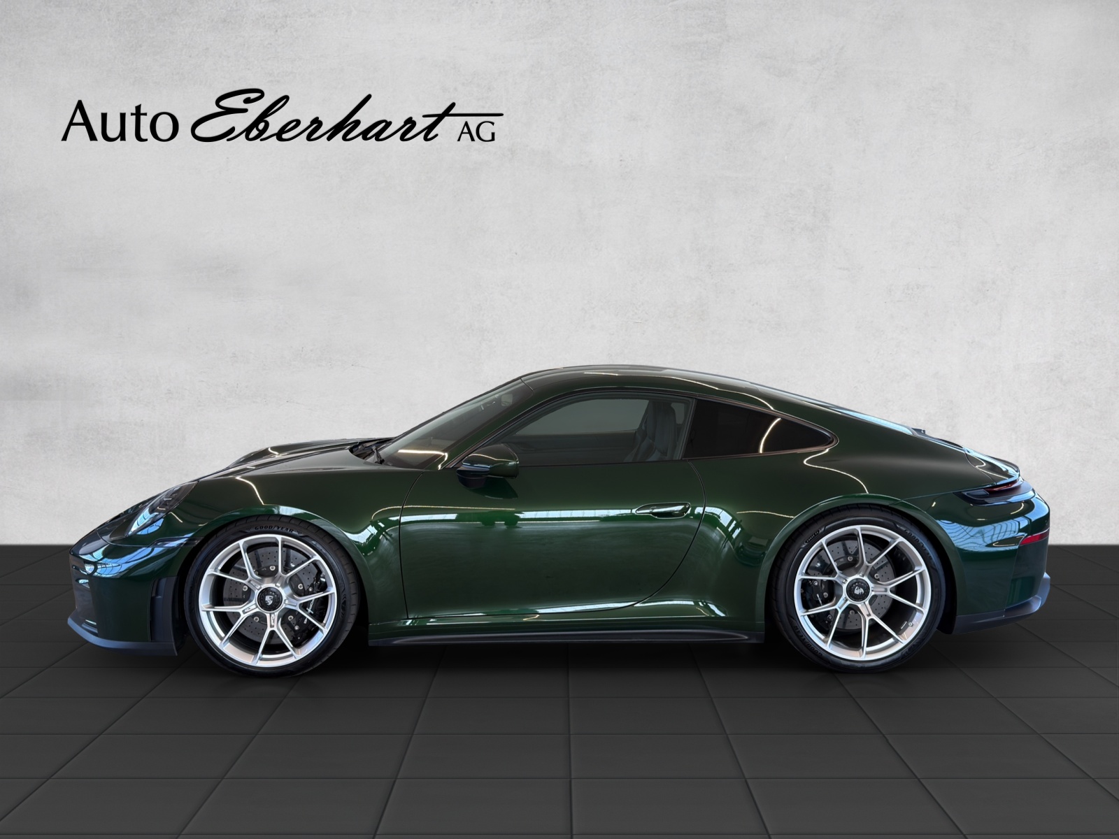 PORSCHE 911 GT3 Touring PDK Oak Green-showroom-element-2
