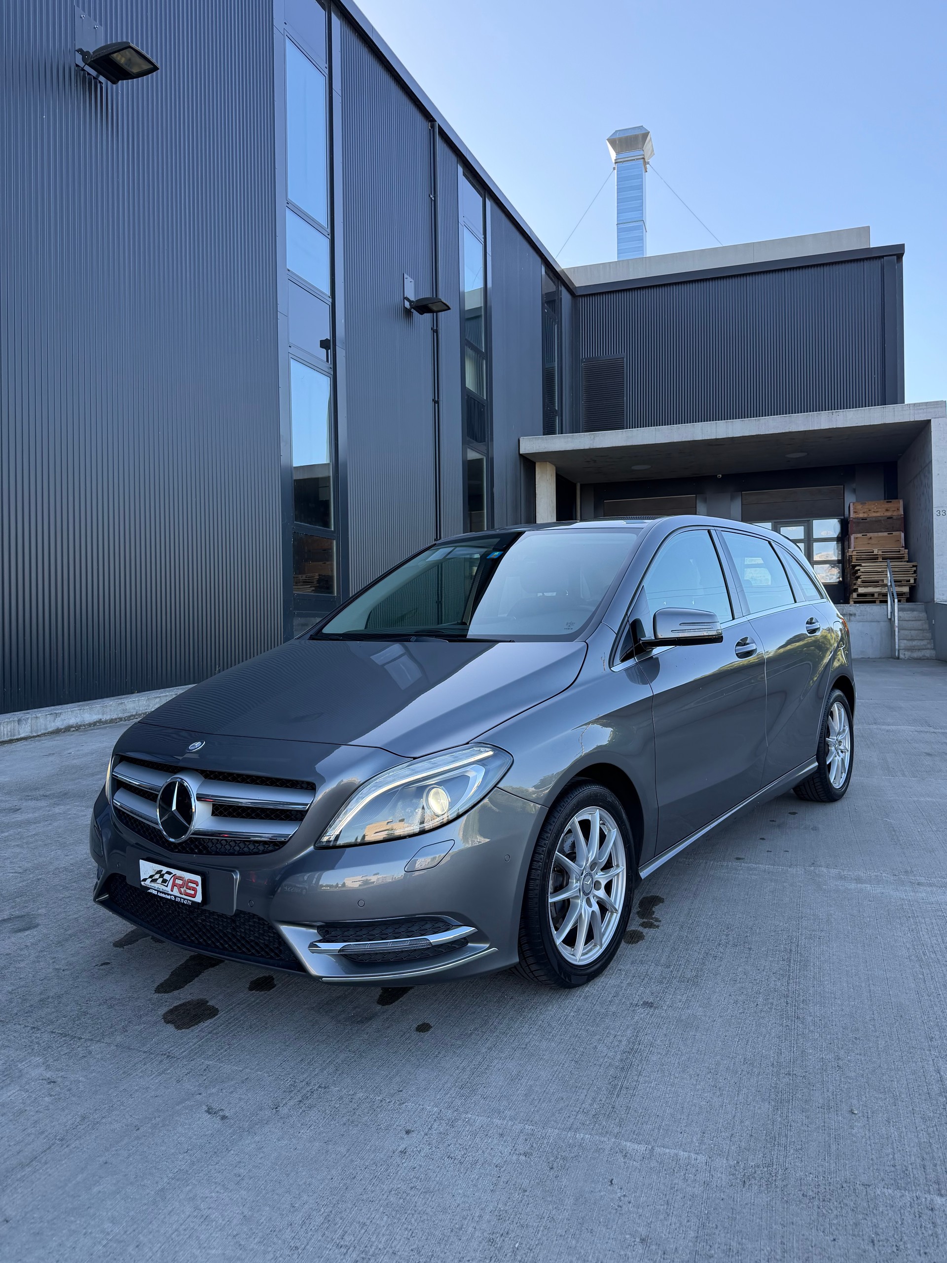 MERCEDES-BENZ B 200 7G-DCT