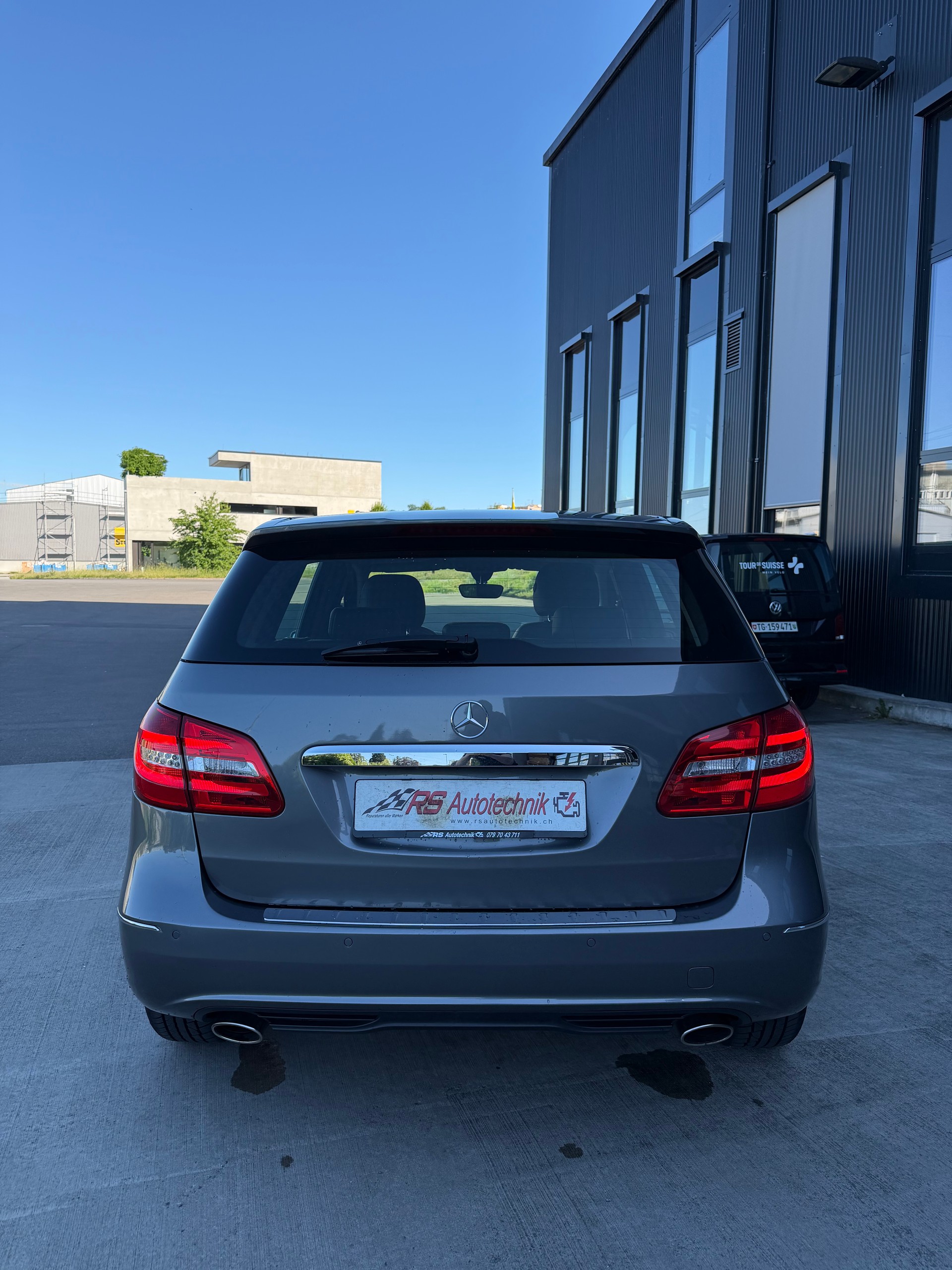 MERCEDES-BENZ B 200 7G-DCT-image-4