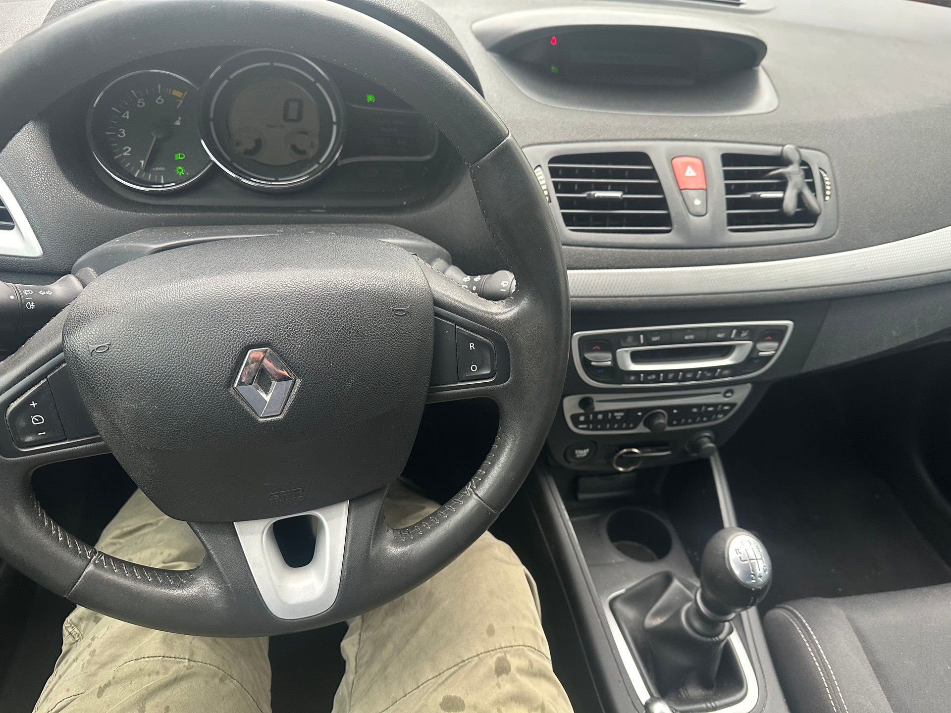 RENAULT Mégane 2.0 16V Turbo GT-image-13