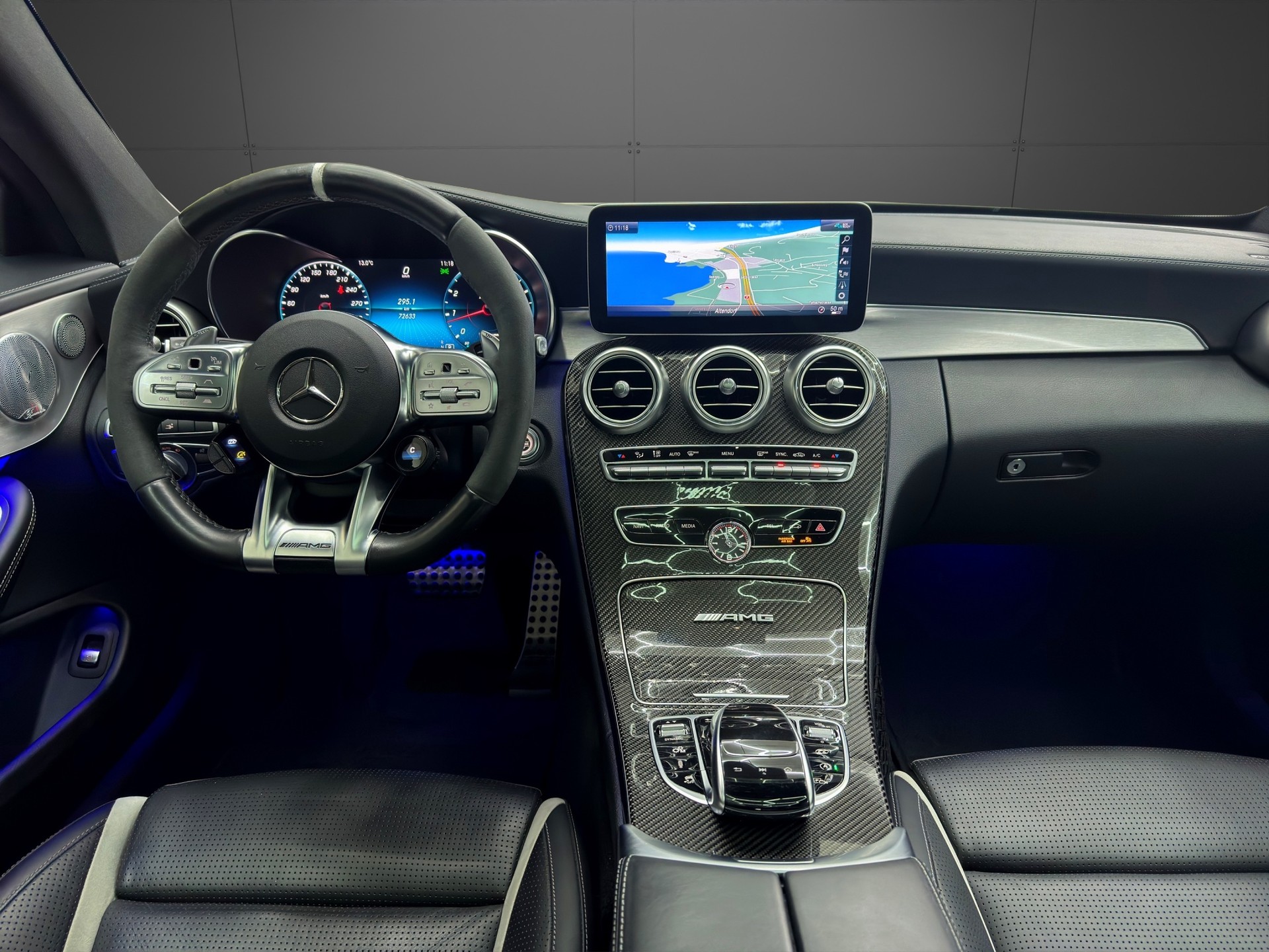 MERCEDES-BENZ C 63 S AMG 9G-tronic-image-11