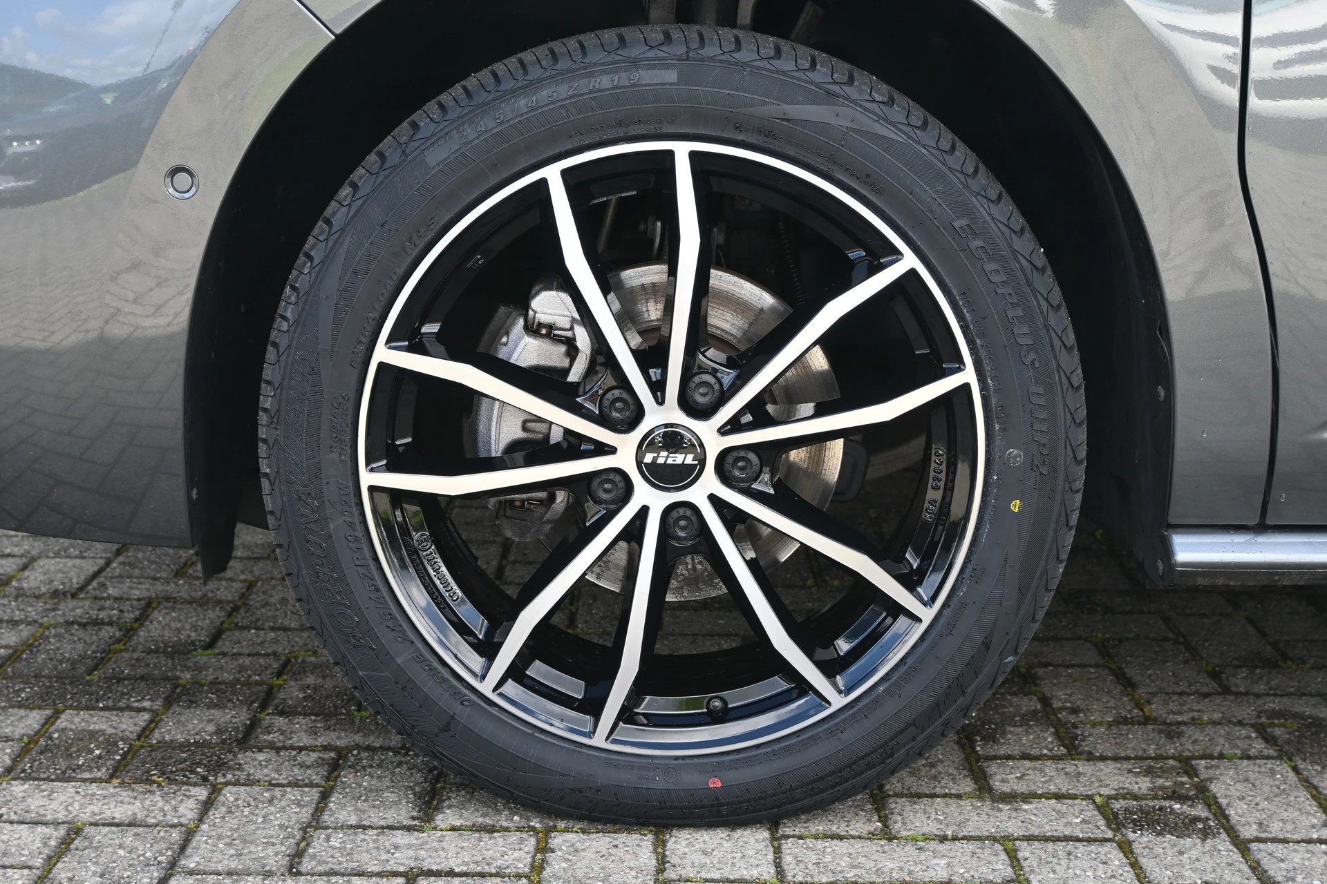 VW Multivan 2.0 TDI DSG Lang 7-Plätzer + AHK 2000kg + Standheizung-image-10