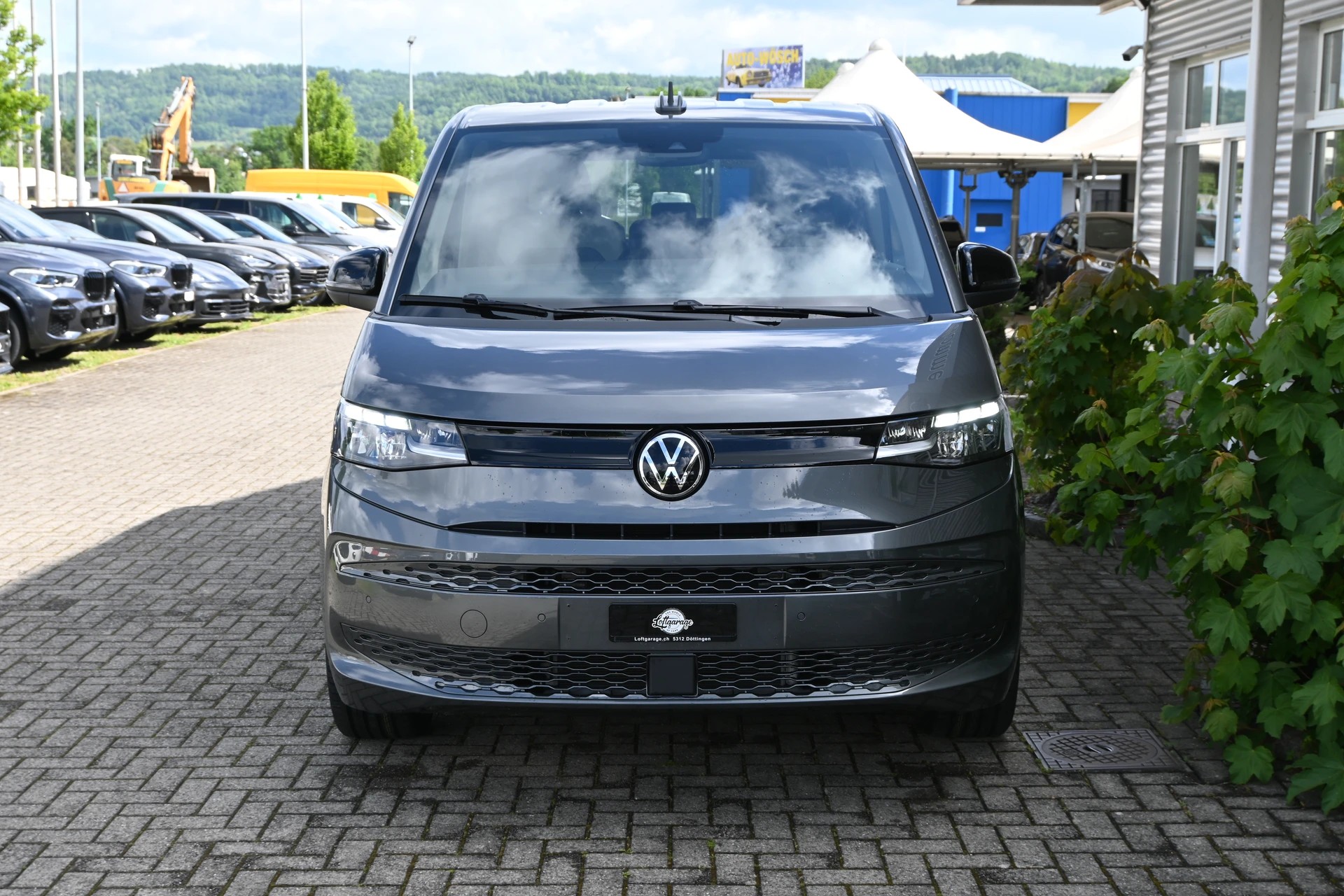 VW Multivan 2.0 TDI DSG Lang 7-Plätzer + AHK 2000kg + Standheizung-showroom-element-2