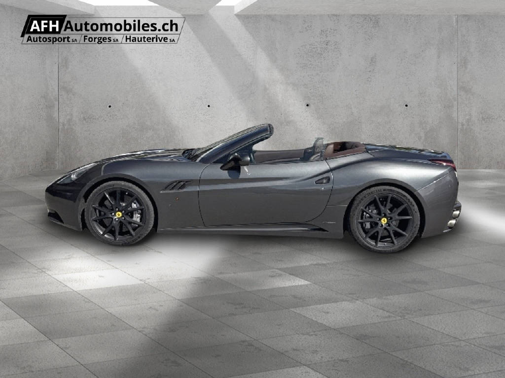 FERRARI California 4.3-showroom-element-1