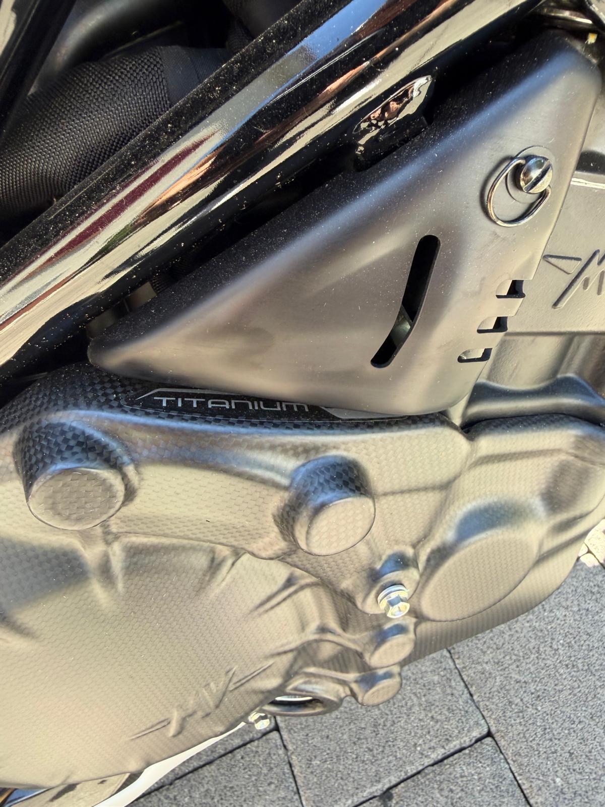 MV AGUSTA B4 Brutale 1000 RR Assen-image-7