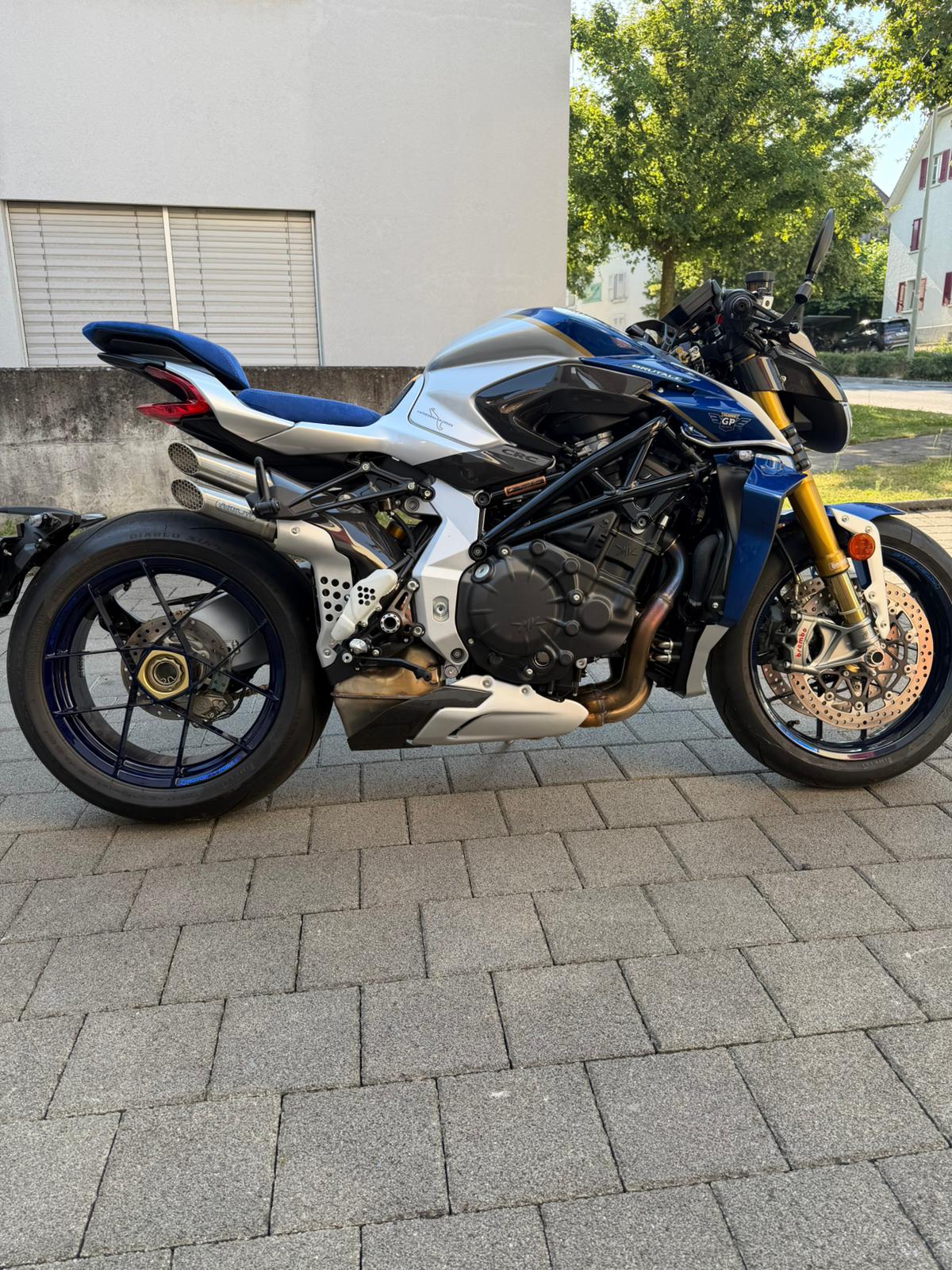MV AGUSTA B4 Brutale 1000 RR Assen-image-0