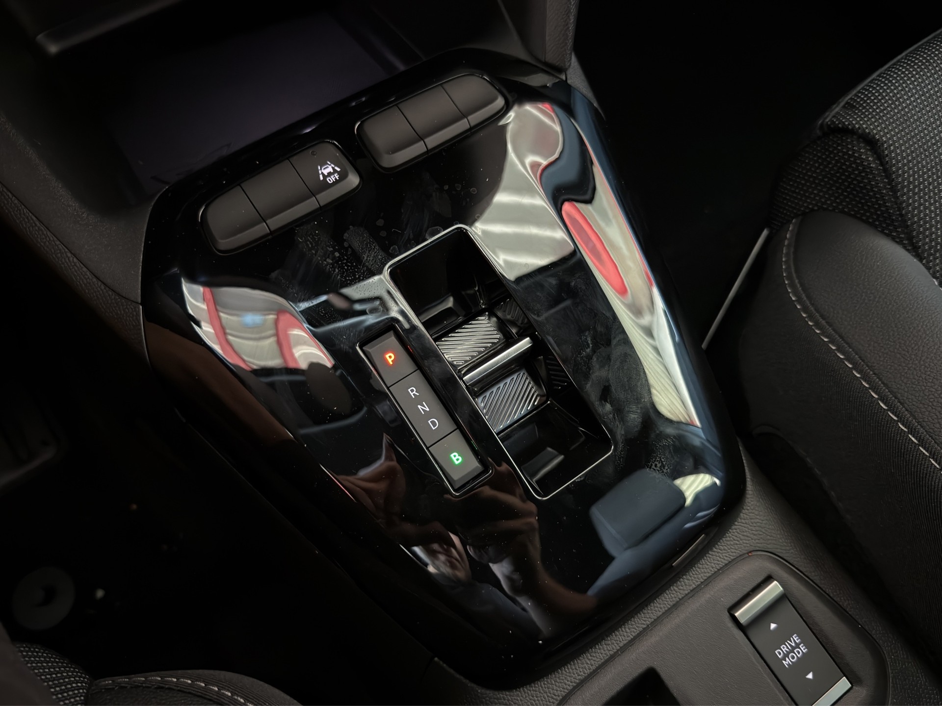 OPEL Corsa-e 156 GS Pack Komfort 3 Phaser-image-40