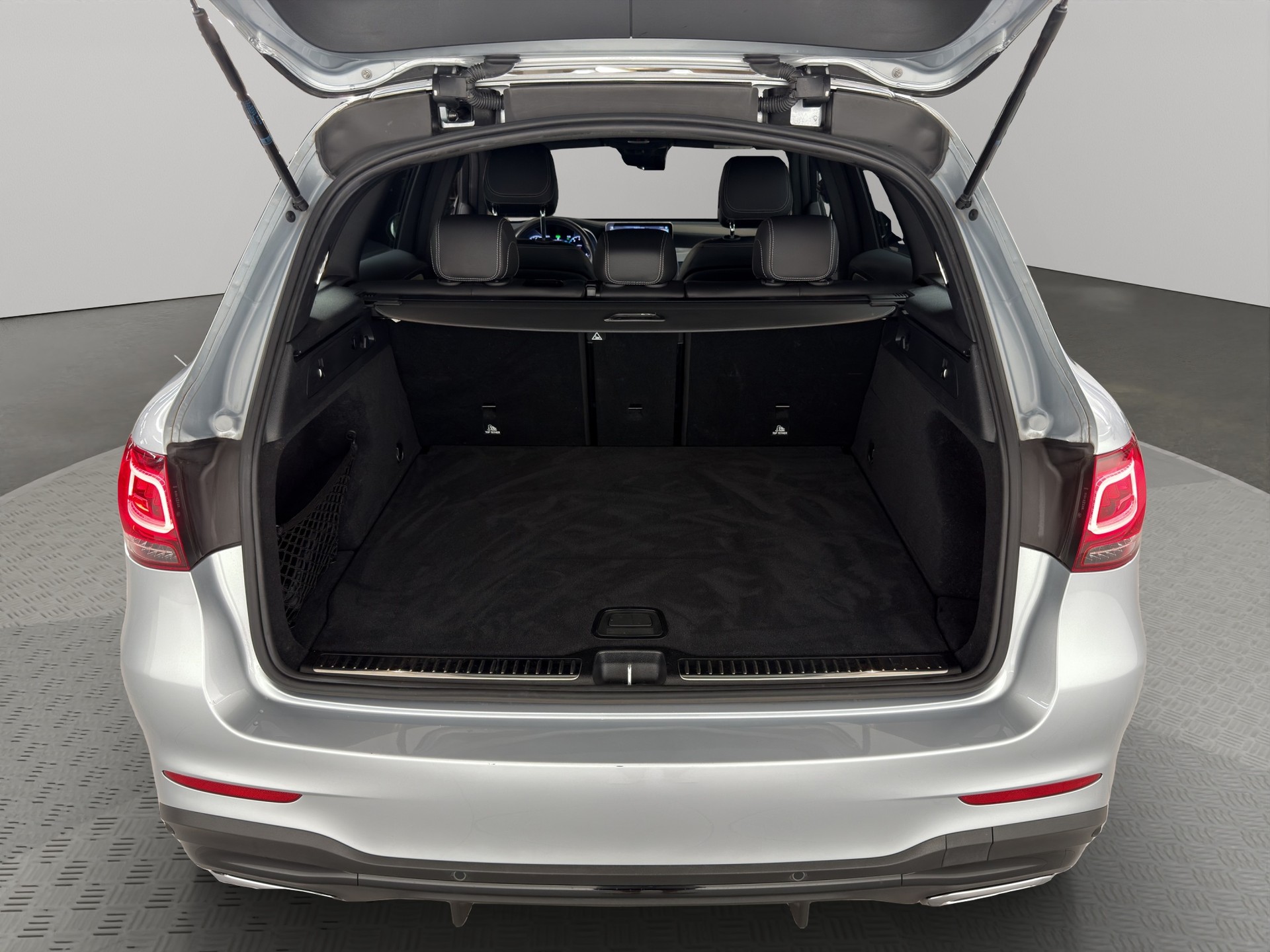 MERCEDES-BENZ GLC 200 Night Star AMG Line 4m-image-6
