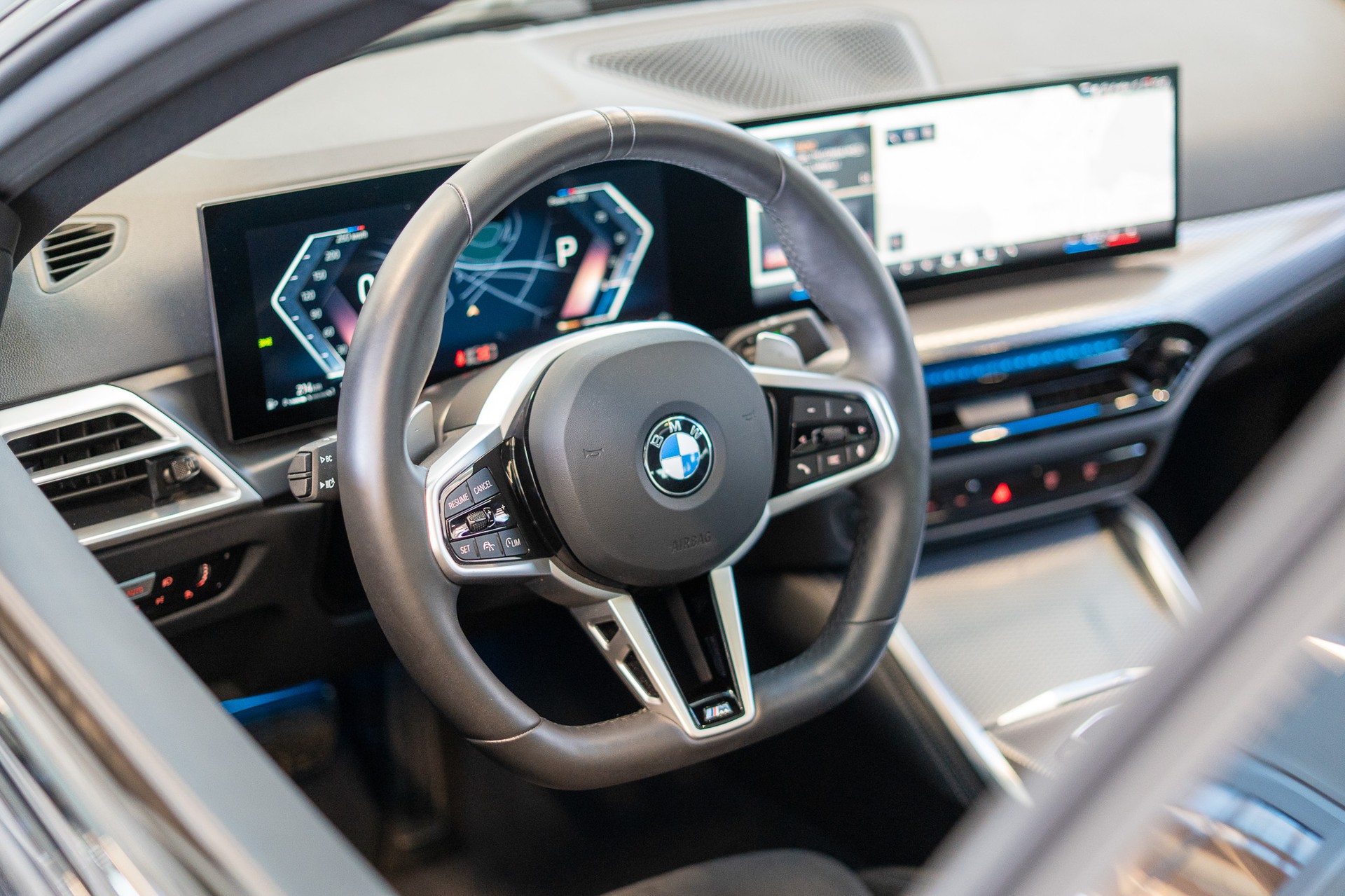 BMW 430i xDrive Gran Coupé / LCI / Glasdach / Rückfahrkamera-image-11