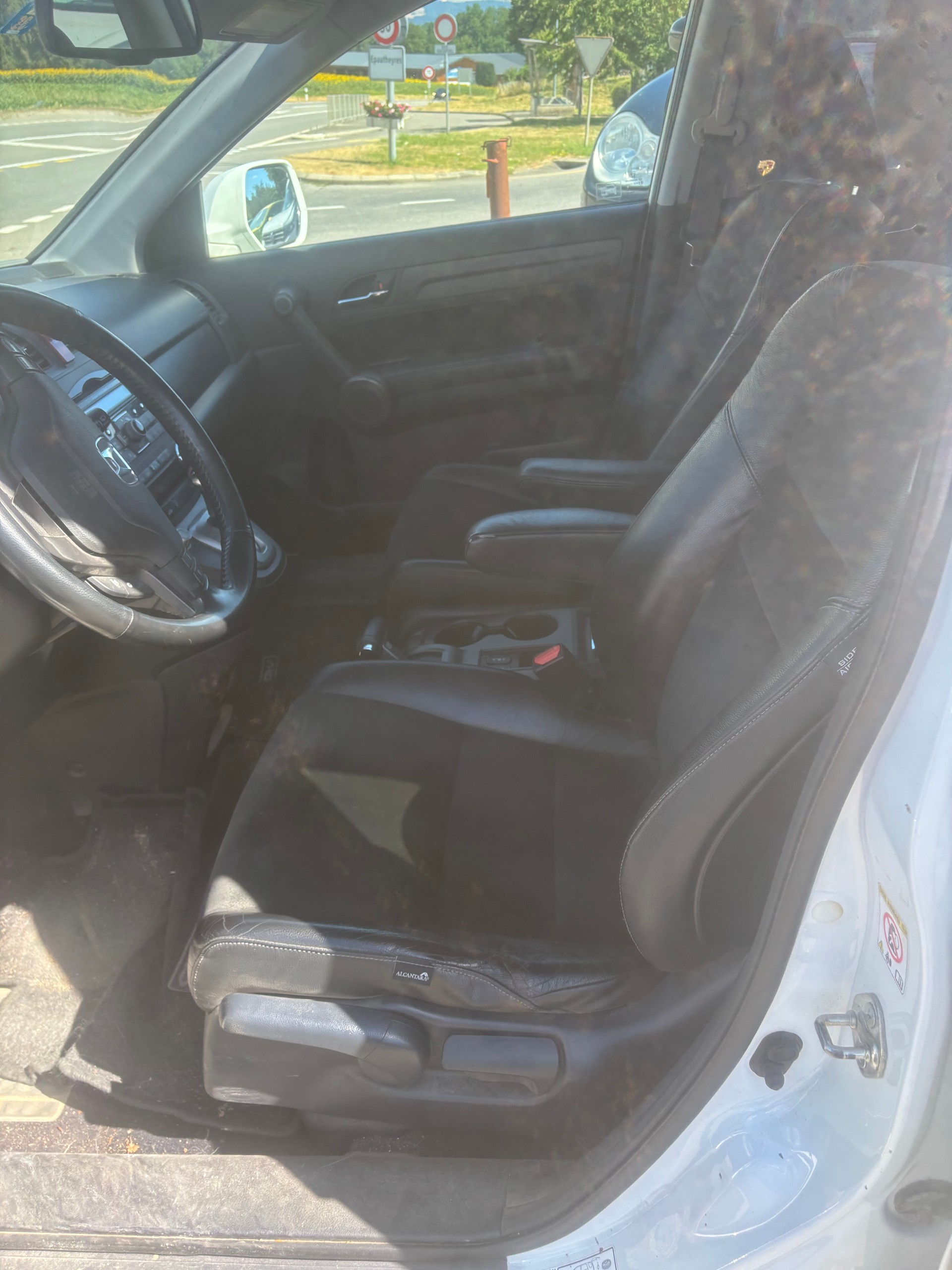 HONDA CR-V 2.2 i-DTEC 4WD Executive Automatic-image-12