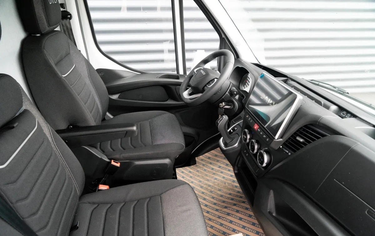 IVECO 35 S 18H A8 L4H2 Kasten-image-7