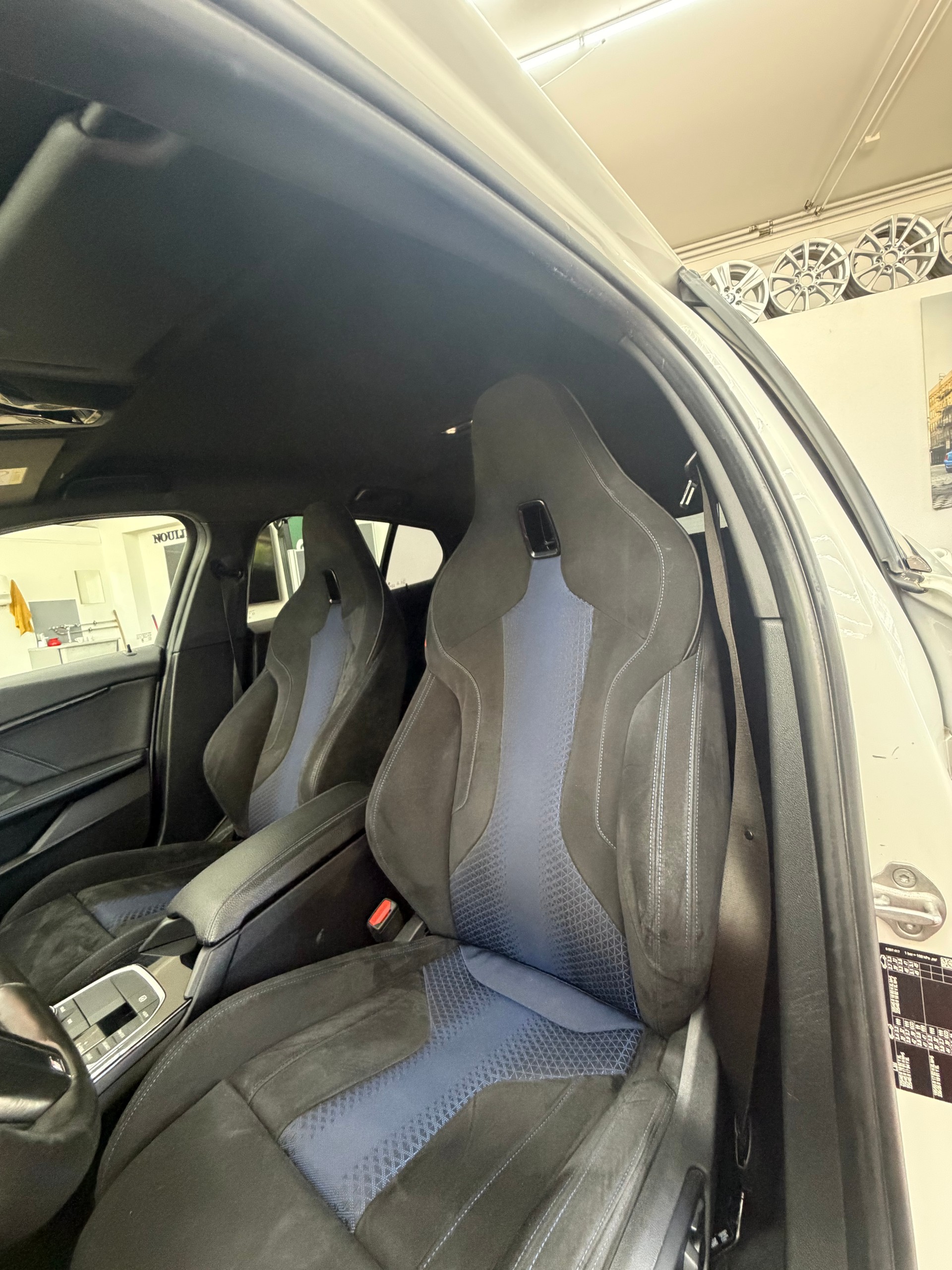 BMW 118d Steptronic M Sport-image-8