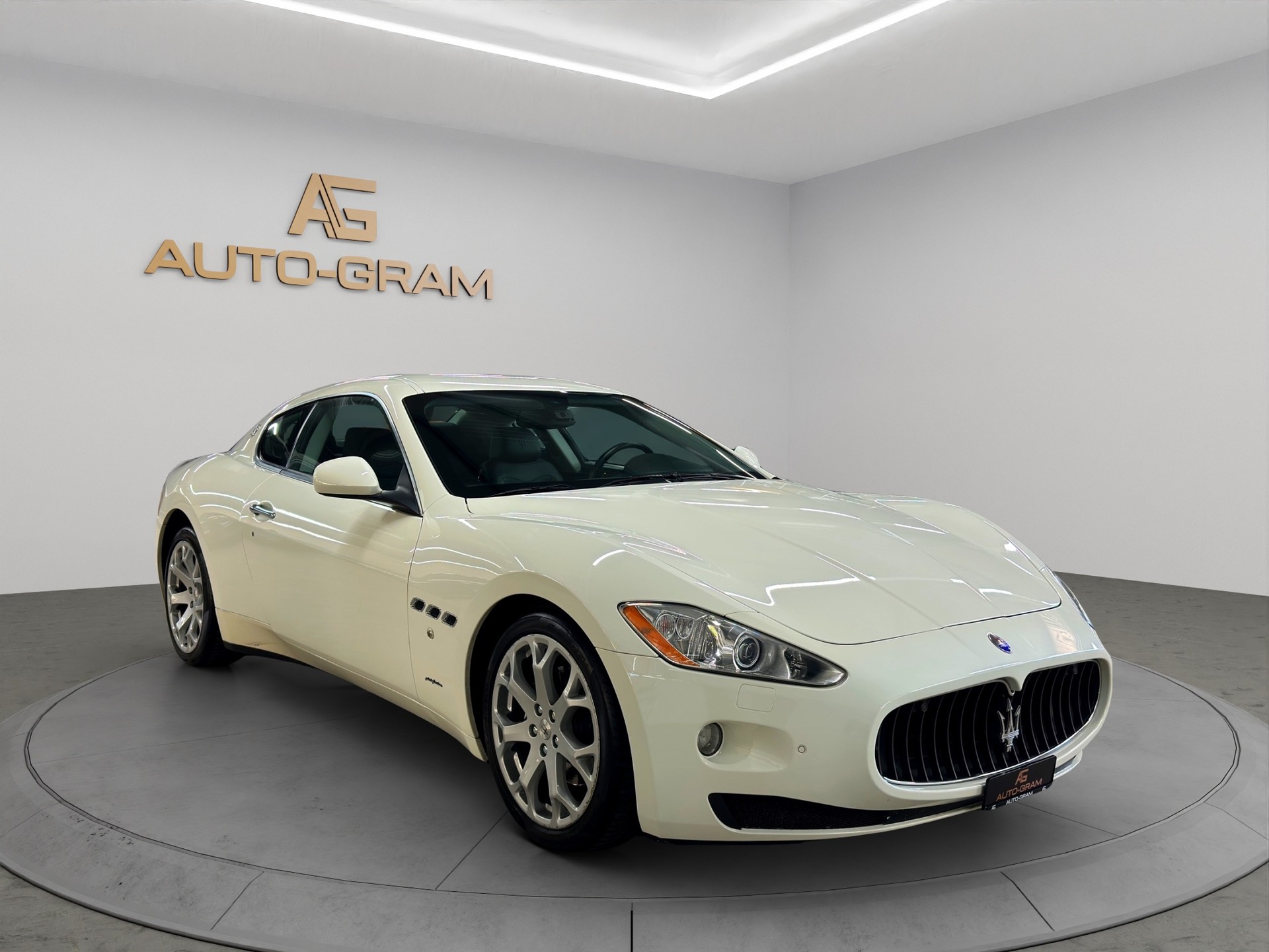 MASERATI GranTurismo Automatica-image-6