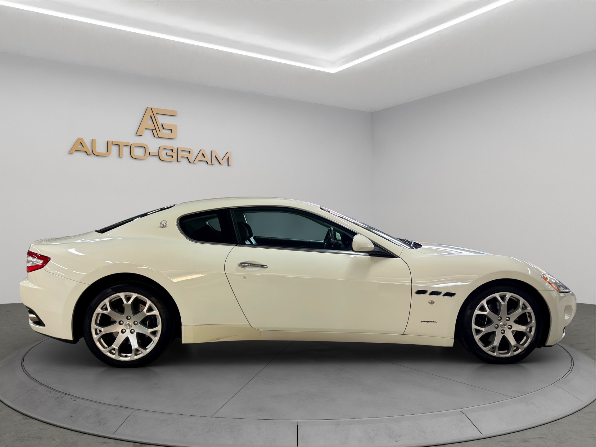 MASERATI GranTurismo Automatica-image-5