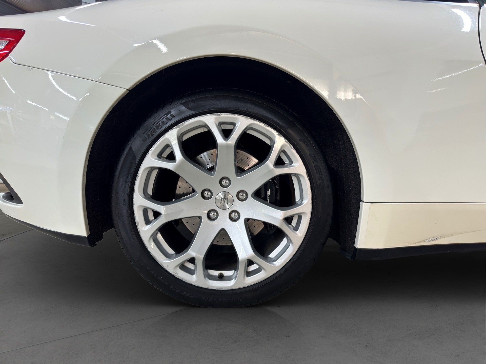 MASERATI GranTurismo Automatica-image-9