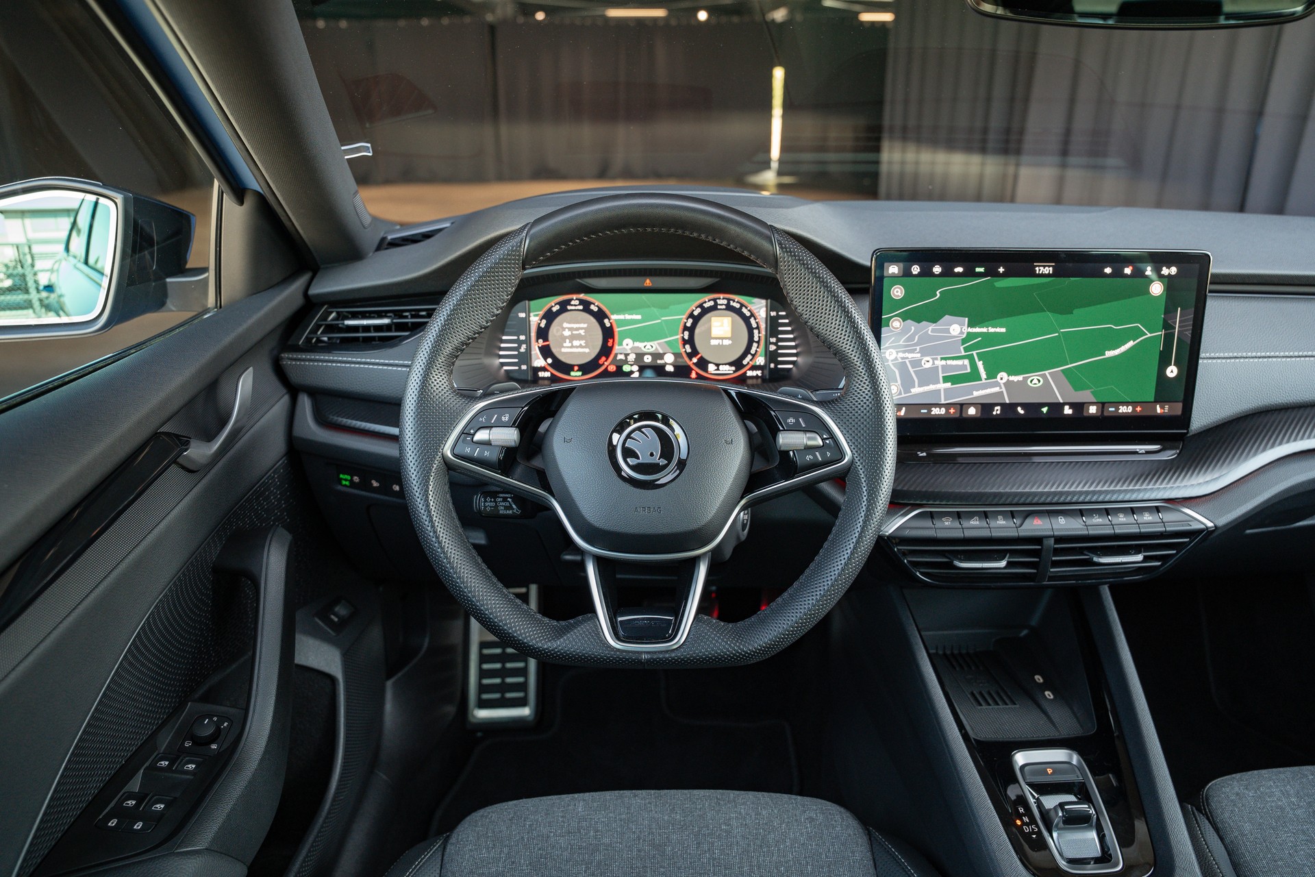 SKODA Octavia Limousine 1.5 TSI mHEV DSG SportLine-image-15