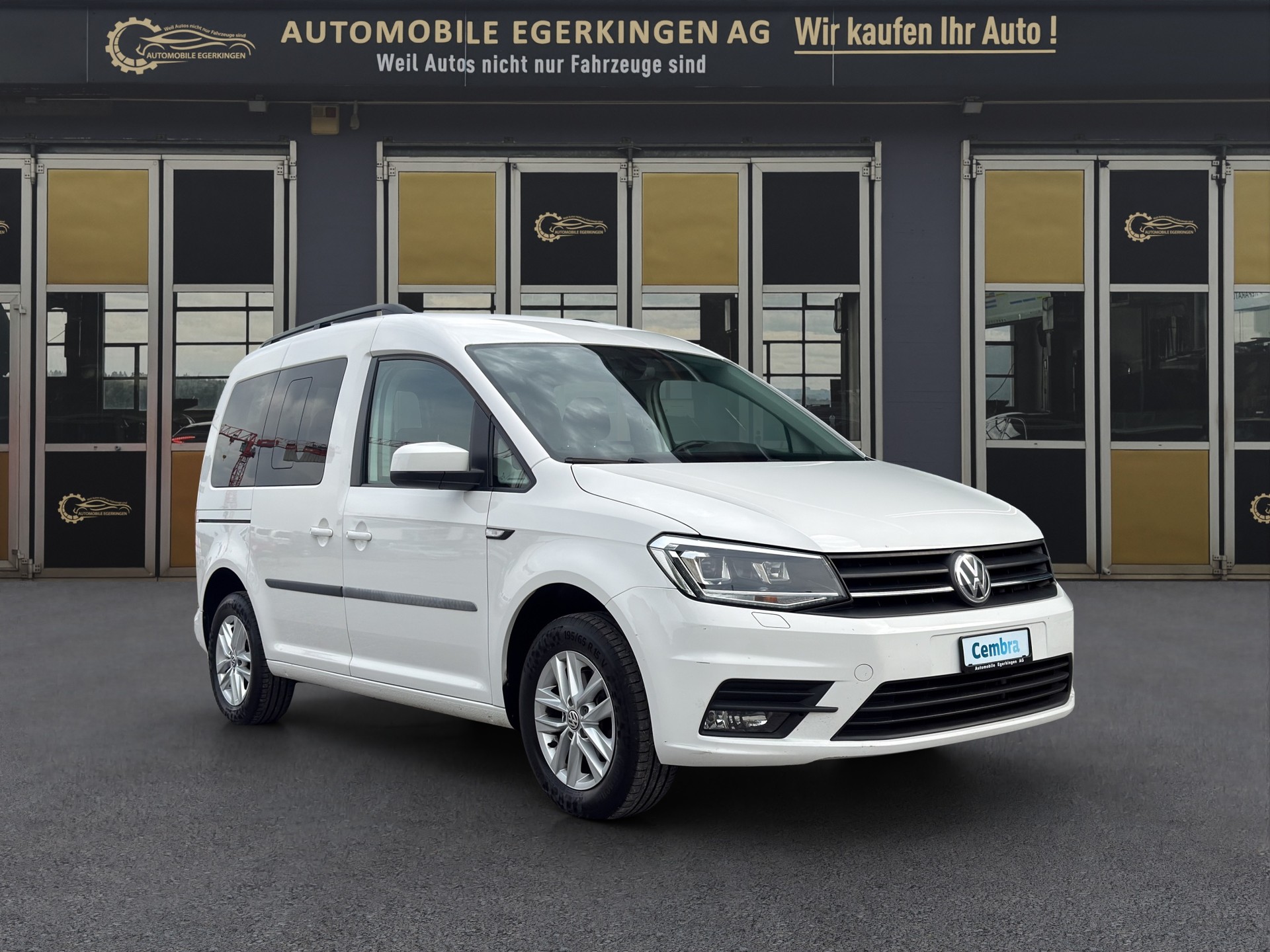 VW Caddy 2.0 TDI Family DSG-showroom-element-2