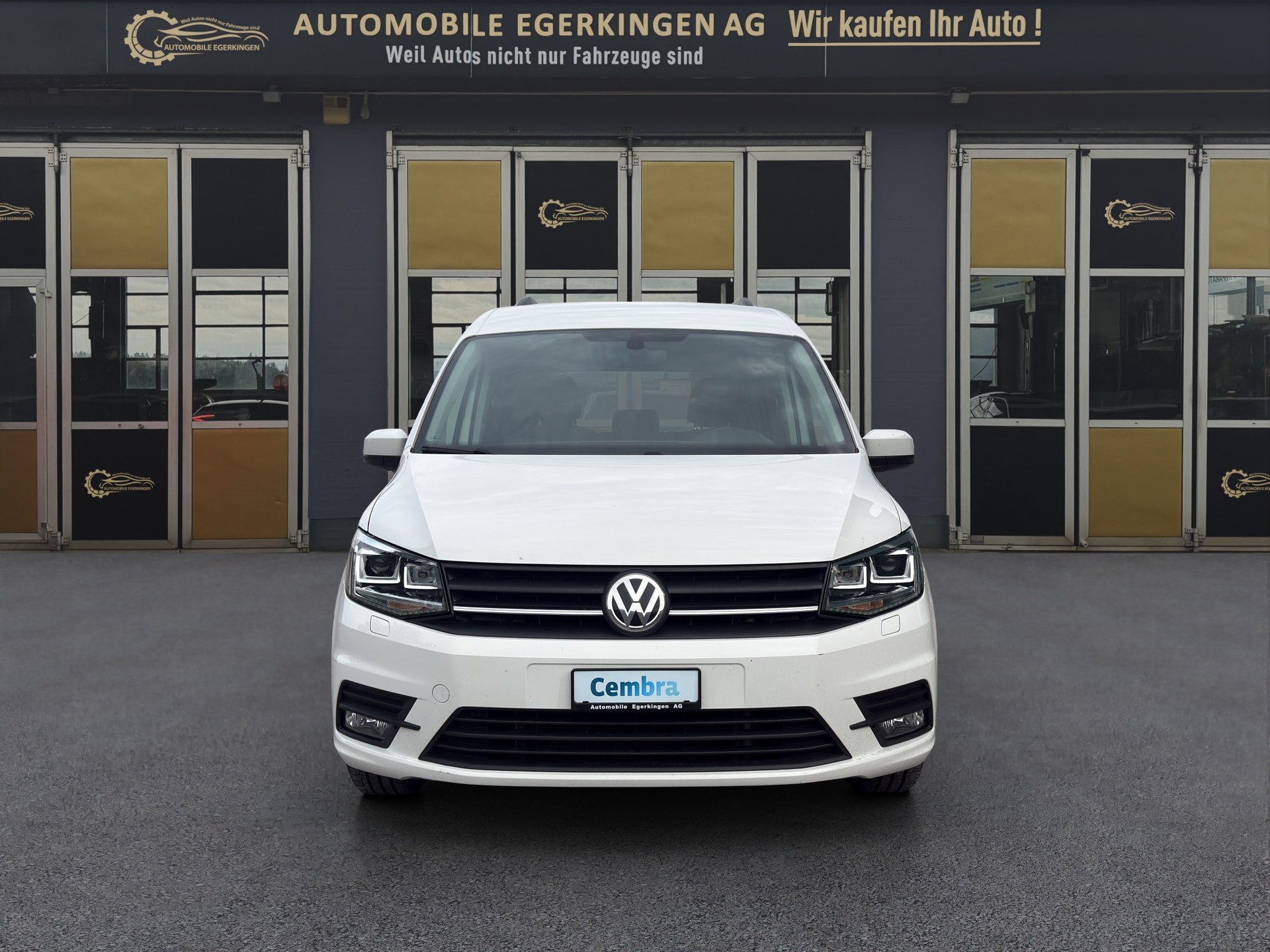 VW Caddy 2.0 TDI Family DSG-showroom-element-1