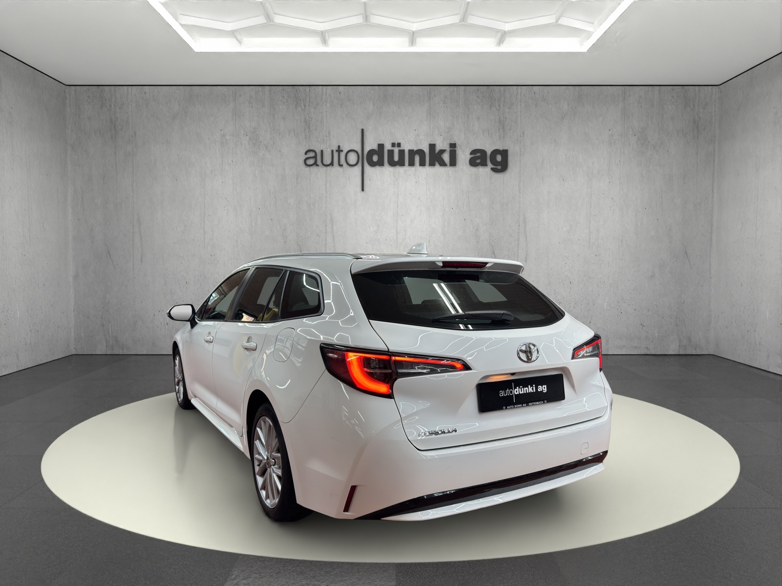 TOYOTA Corolla Touring Sports 1.2 Turbo Comfort-showroom-element-2