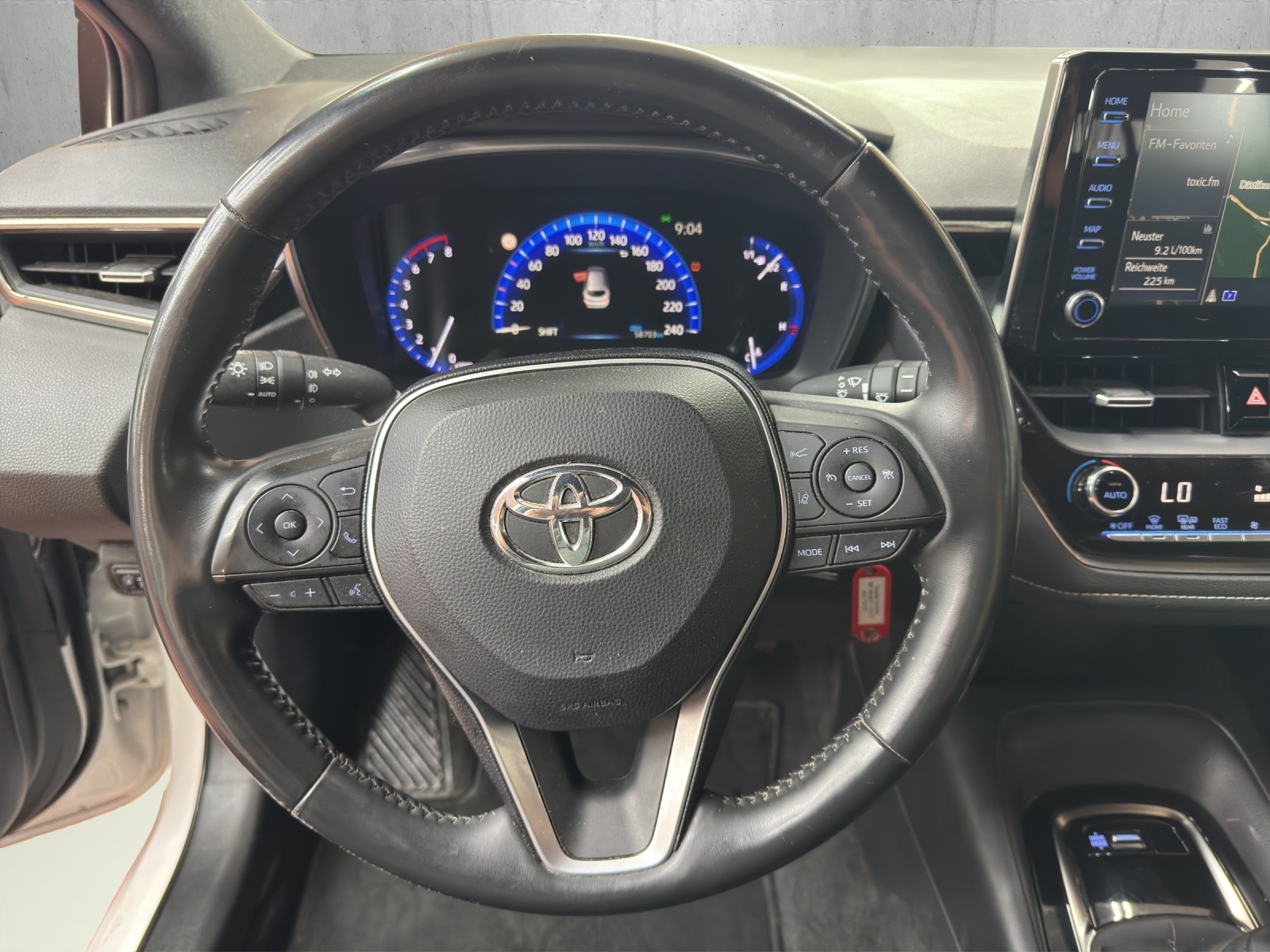 TOYOTA Corolla Touring Sports 1.2 Turbo Comfort-image-9