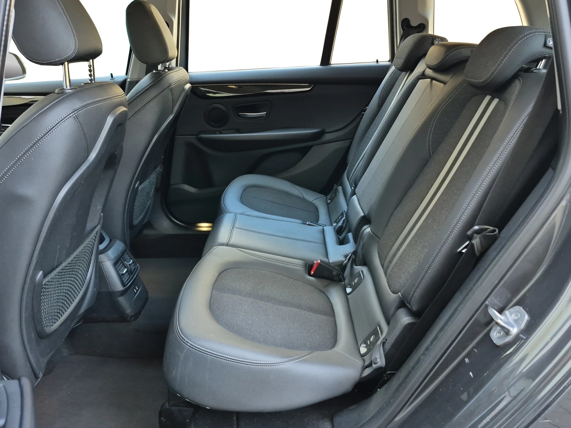 BMW 218d xDrive Gran Tourer Steptronic Sport Line *Anhängerkupplung*-image-10