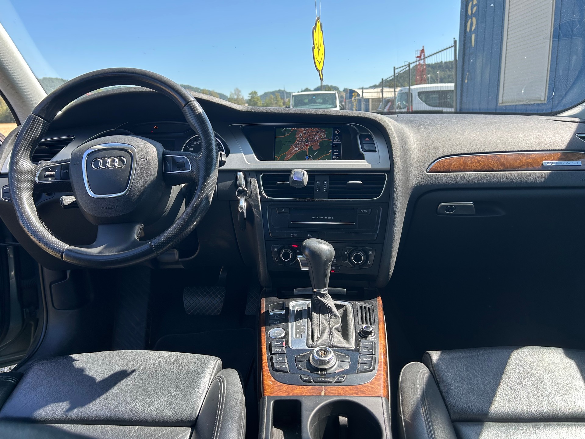 AUDI A4 allroad 3.0 TDI quattro S-tronic-image-6