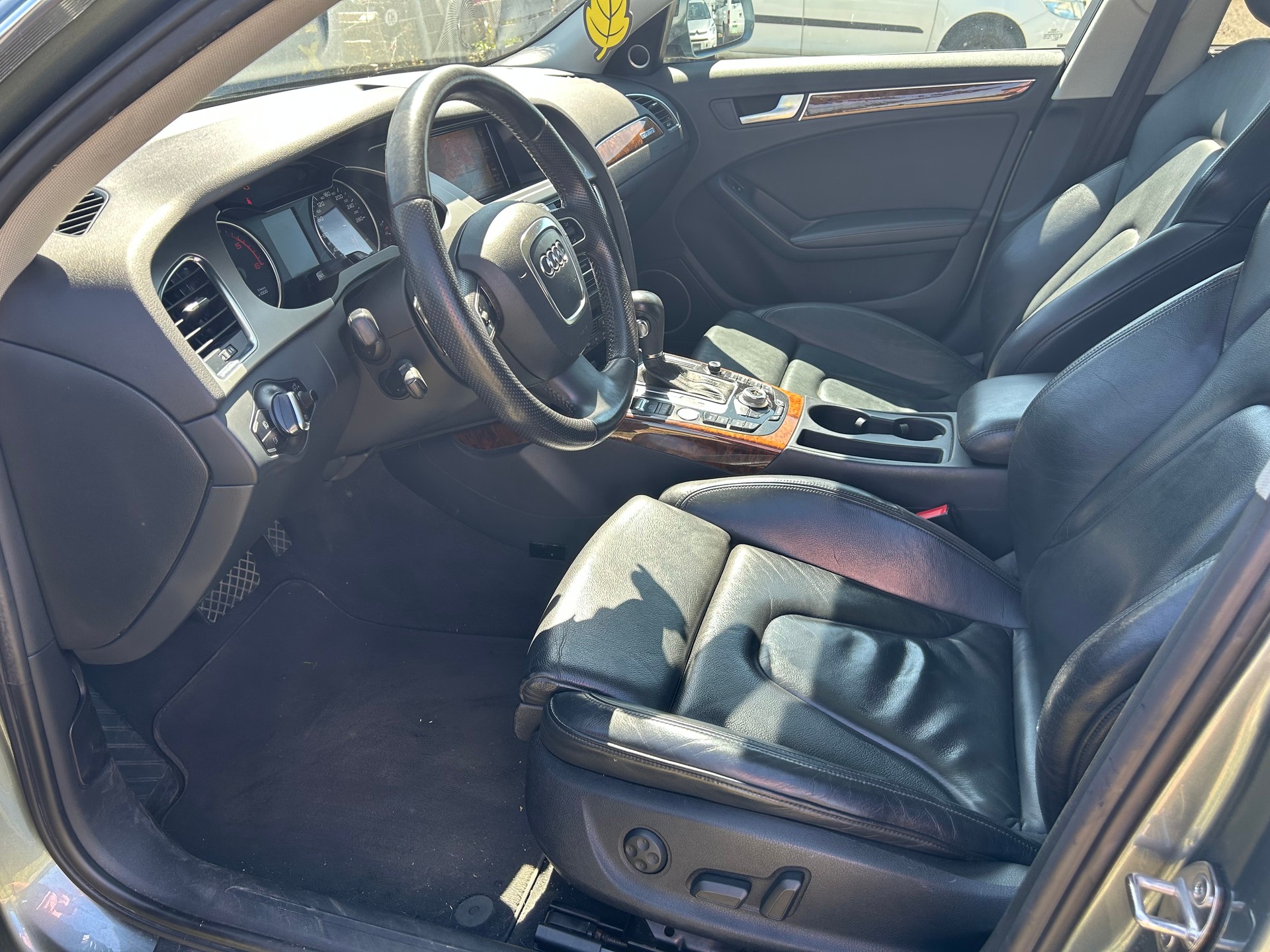 AUDI A4 allroad 3.0 TDI quattro S-tronic-image-9