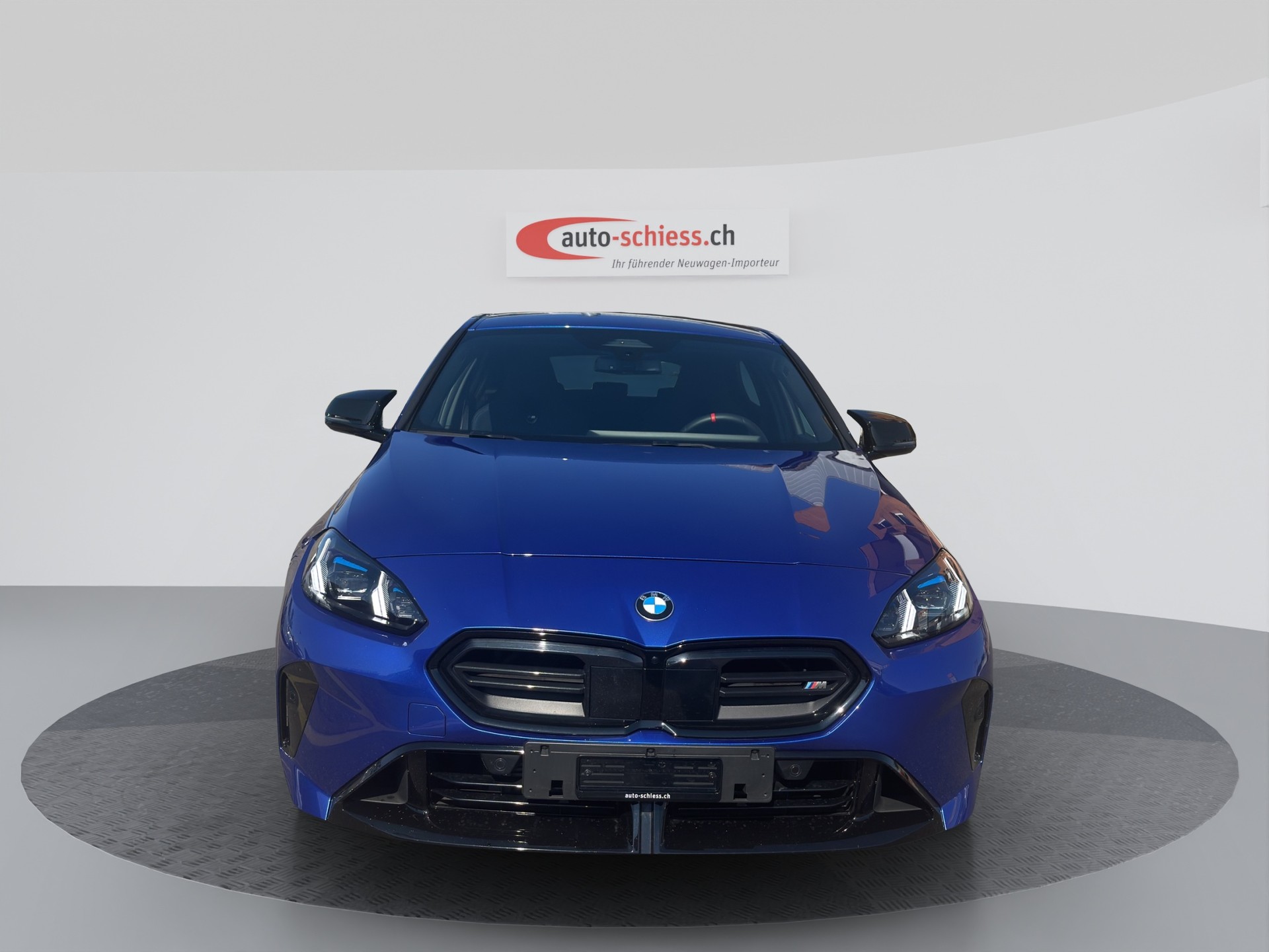 BMW M135 xDrive M Sport Pro Shadow Line-showroom-element-1