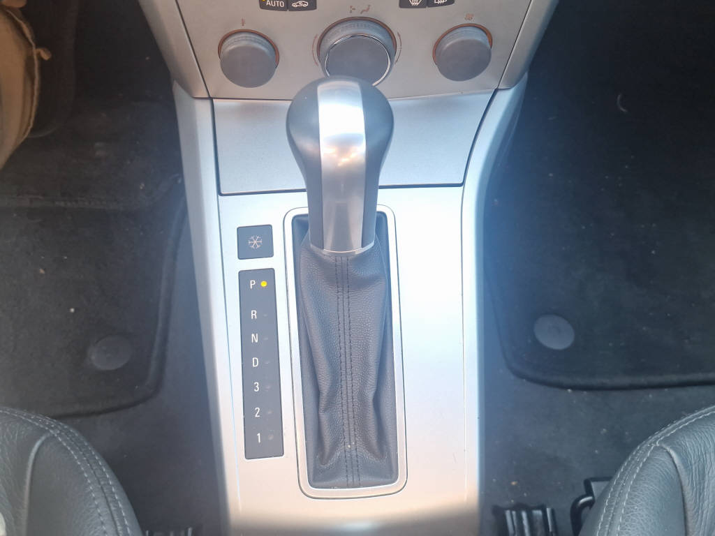 OPEL Astra GTC 1.8i 16V 140 Sport-image-10