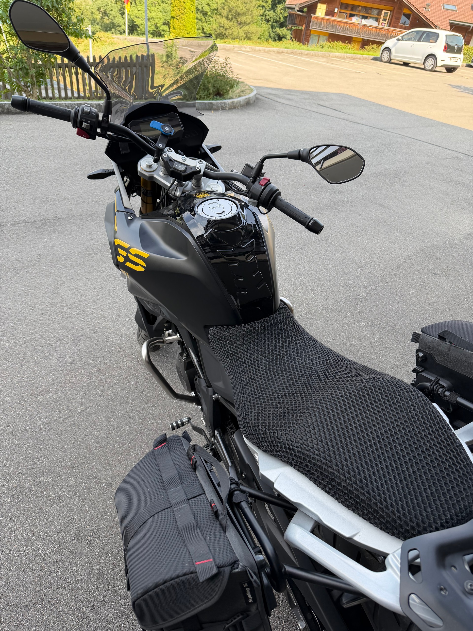 BMW G 310 GS 40 Year Edition-image-5