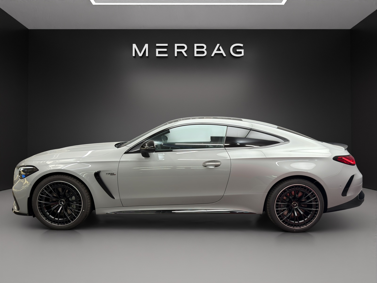 MERCEDES-BENZ AMG CLE 53 4MATIC+ Coupé-image-2