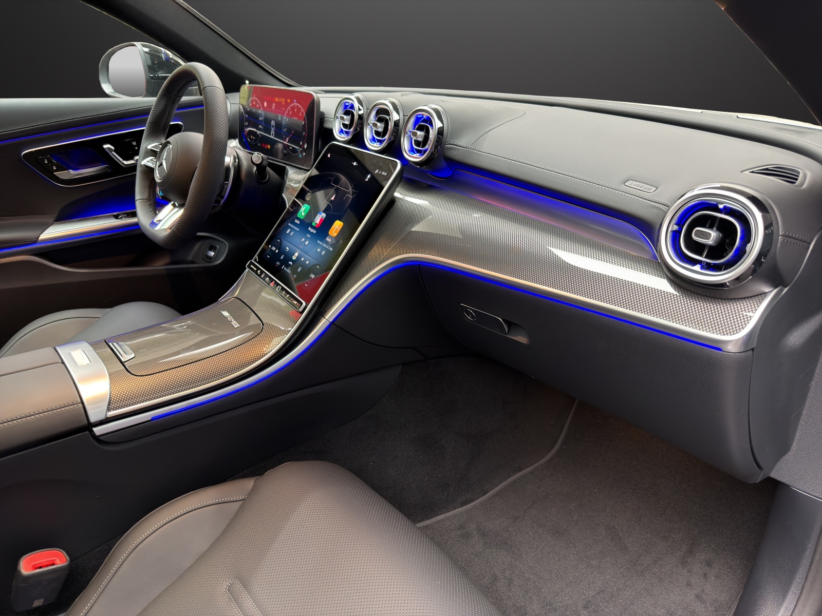 MERCEDES-BENZ AMG CLE 53 4MATIC+ Coupé-image-7