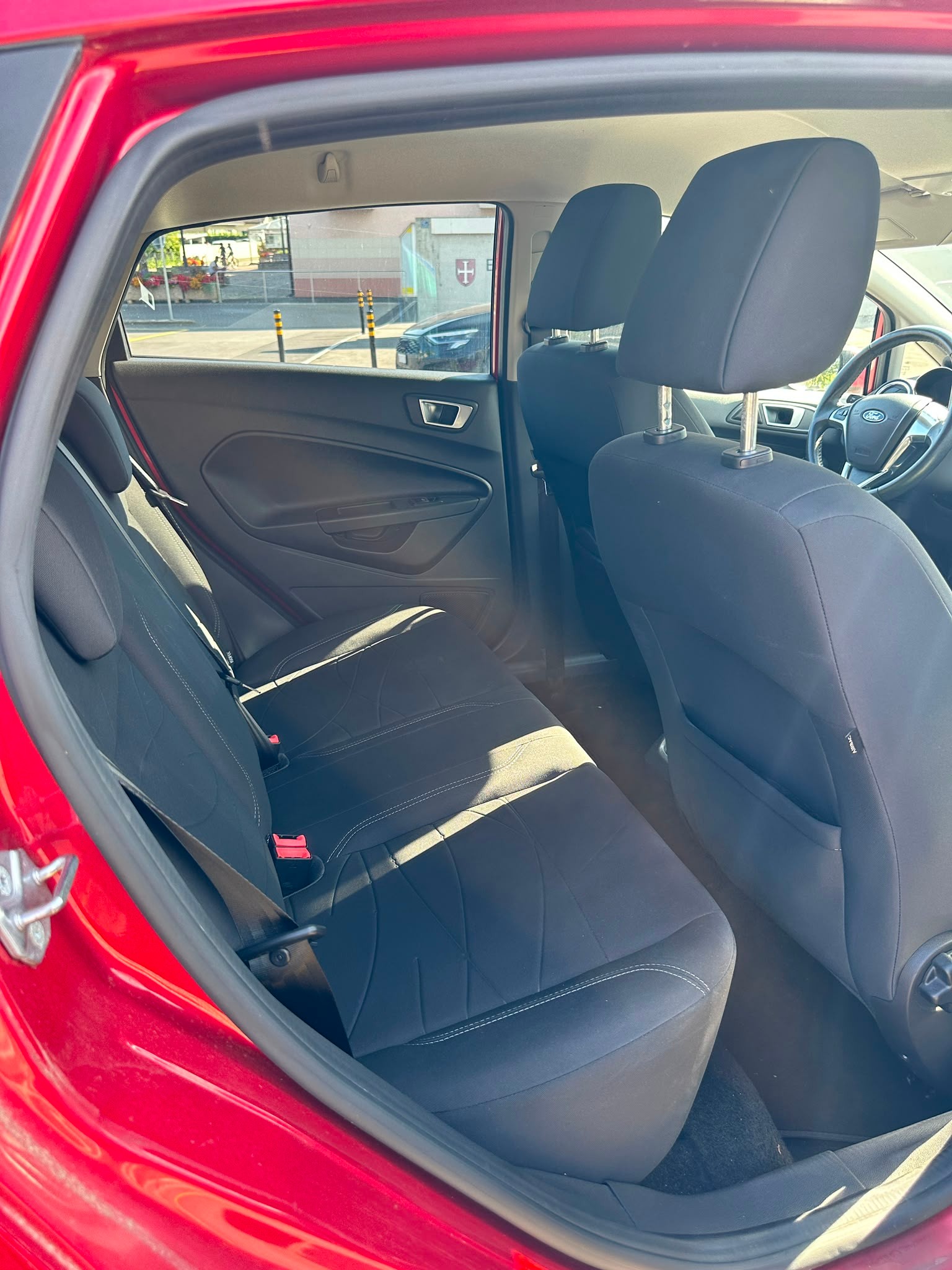 FORD 1.0 EcoB 100 Titanium-image-3