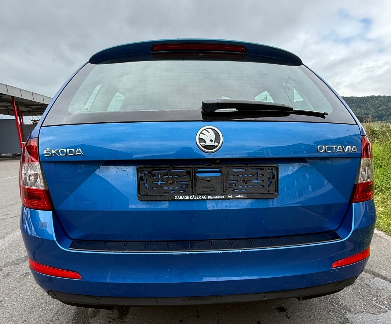 SKODA Octavia Combi 1.8 TSI Fresh DSG .behindertfahrzeug-image-3