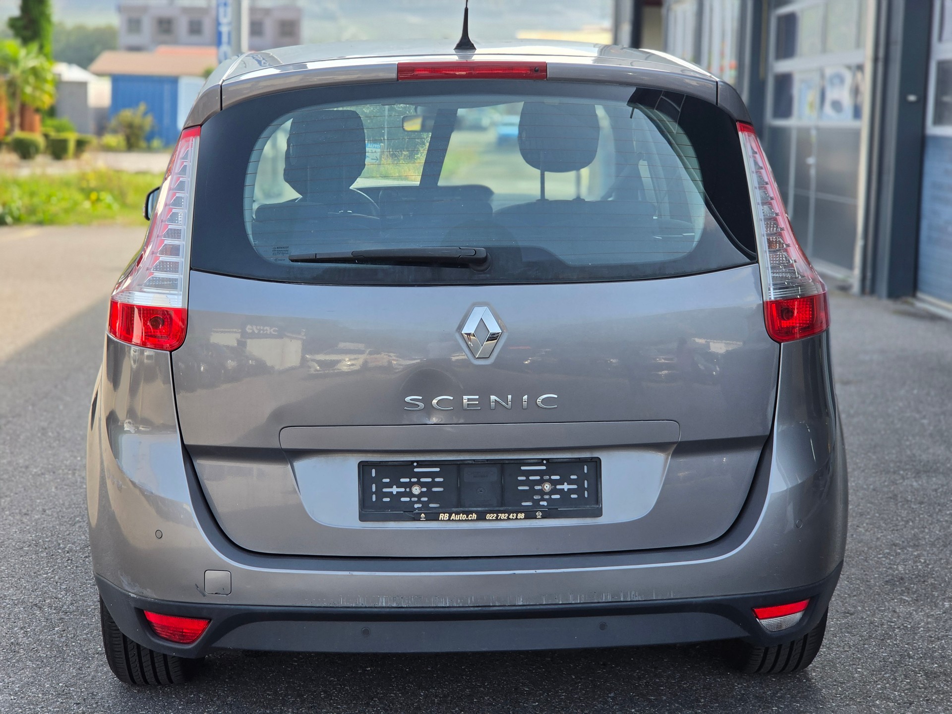 RENAULT Grand Scénic 2.0 16V Privilège X-Tronic CVT-showroom-element-3