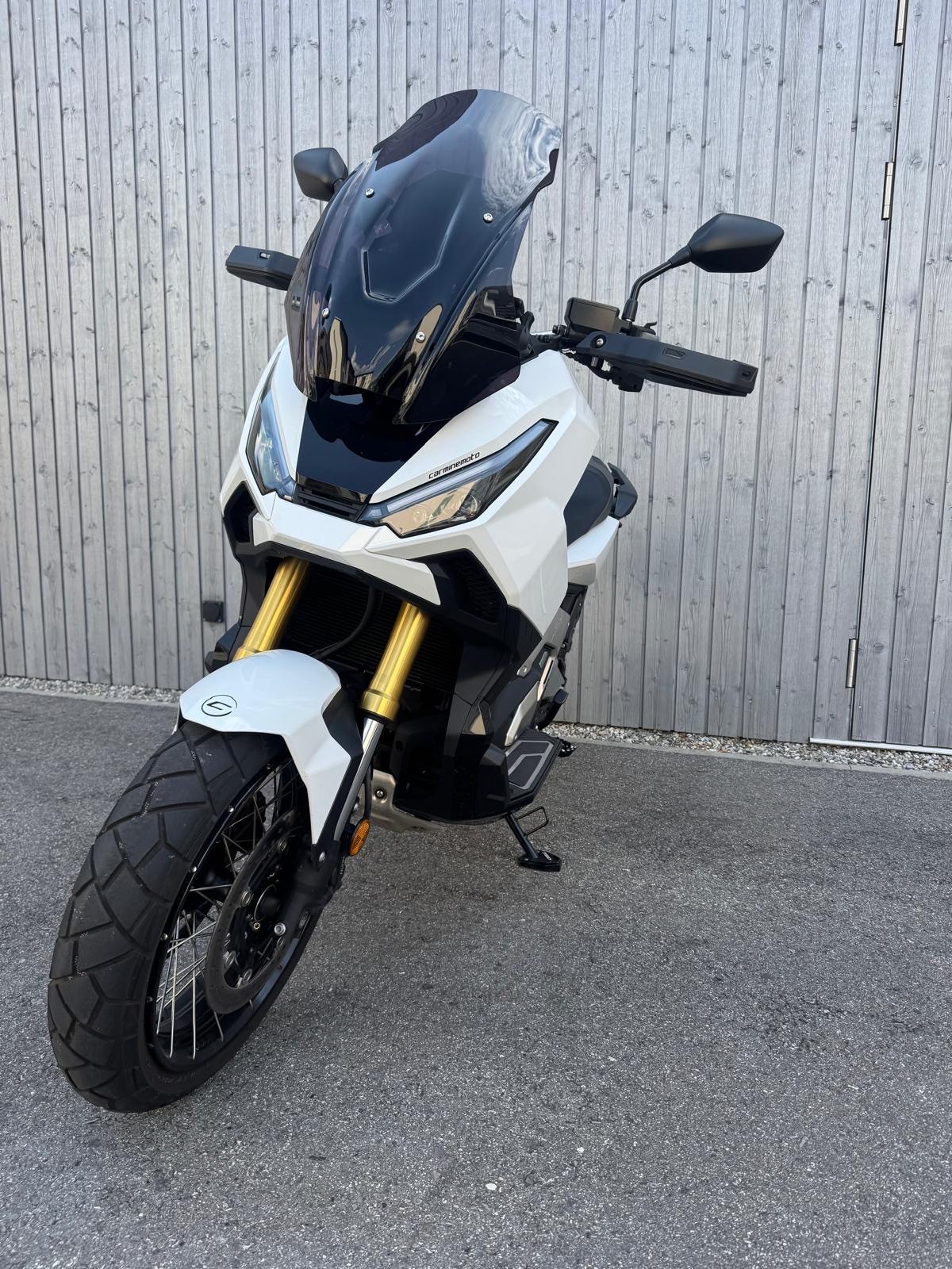 HONDA X-ADV 750-image-2
