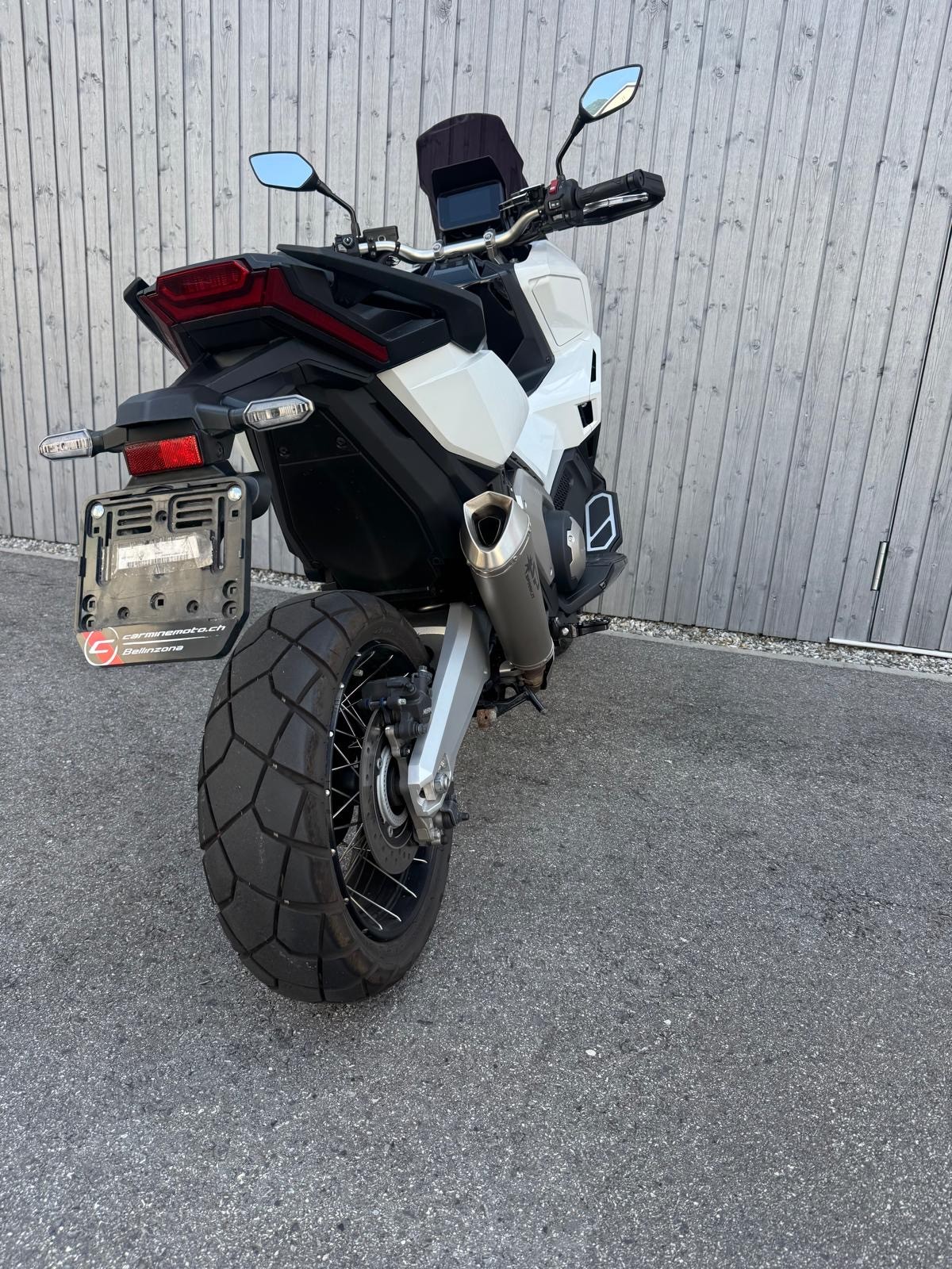 HONDA X-ADV 750-image-4
