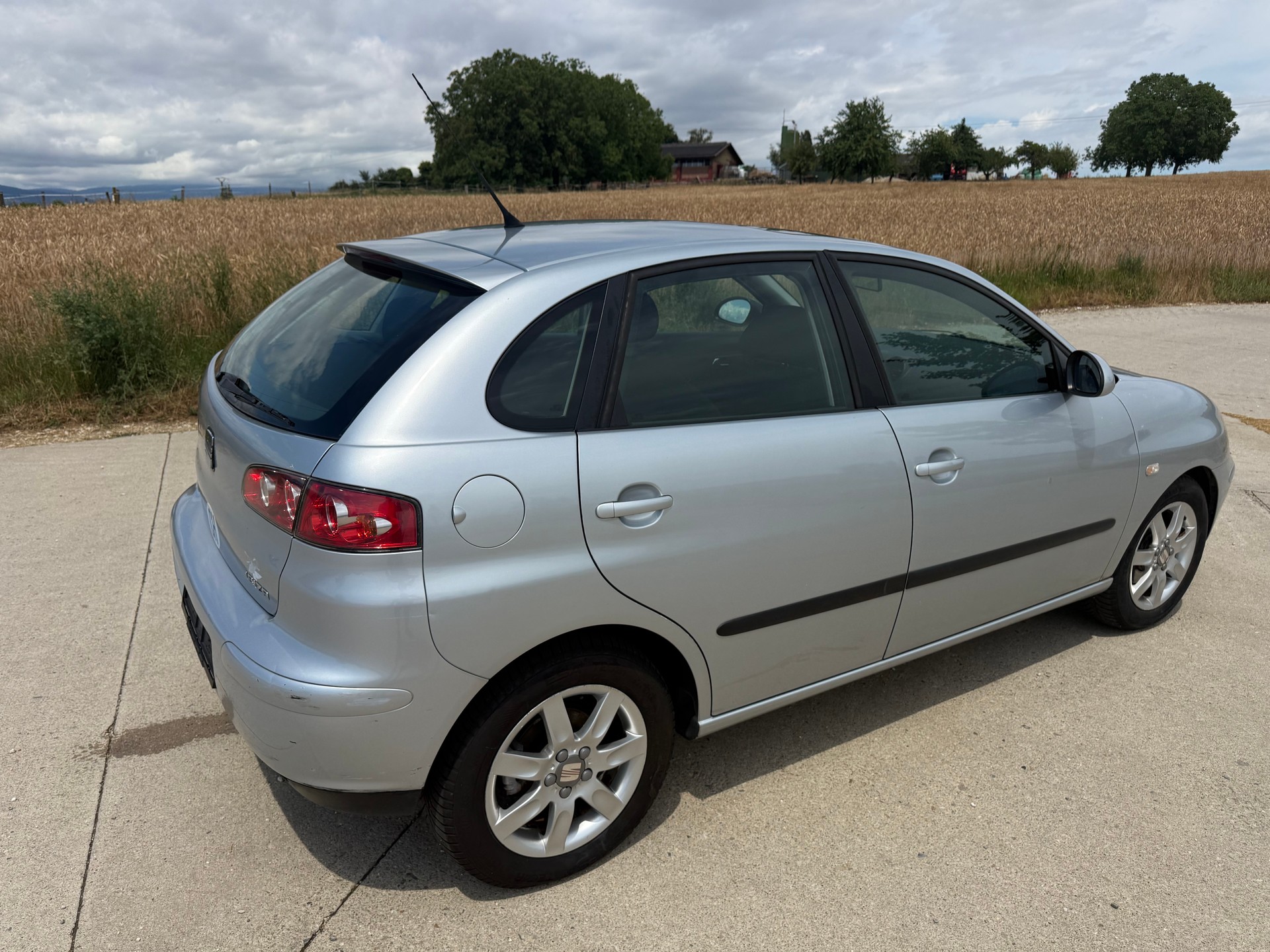 SEAT Ibiza 1.4 16V Sport-image-4