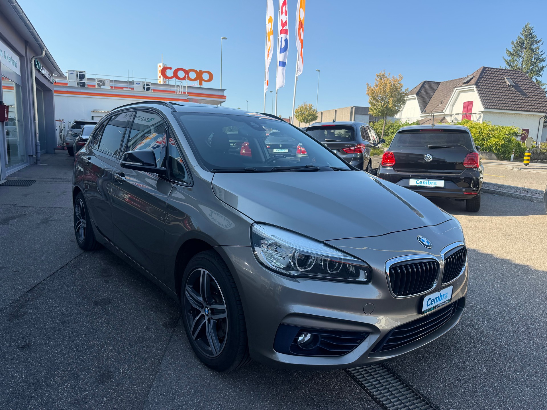 BMW 220d xDrive Active Tourer Sport Line Steptronic-image-6
