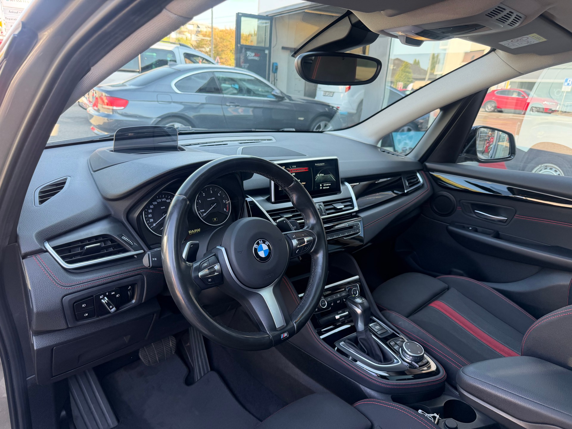 BMW 220d xDrive Active Tourer Sport Line Steptronic-image-13