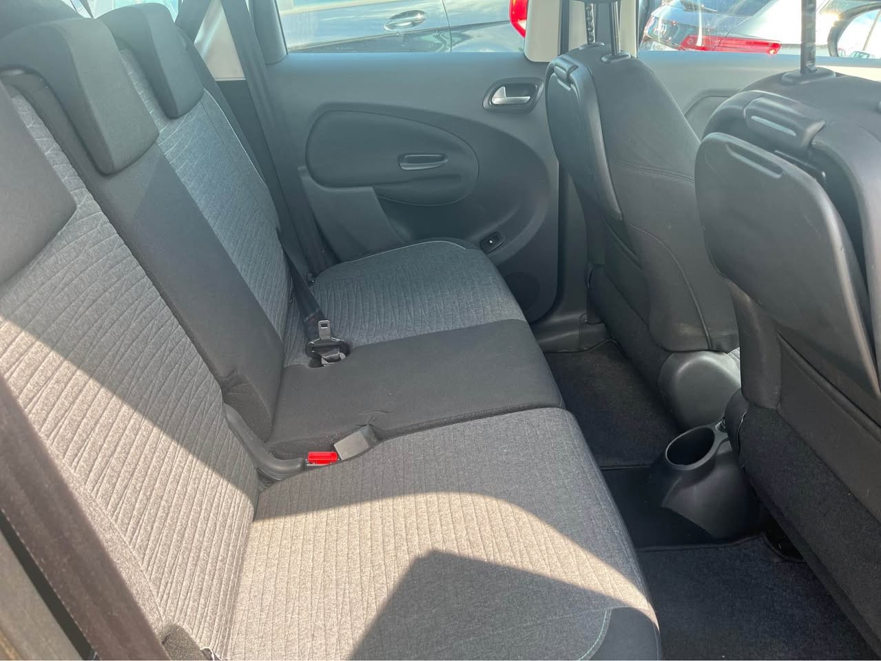 CITROEN C3 Picasso 1.2 Pure Tech Black Top-image-9
