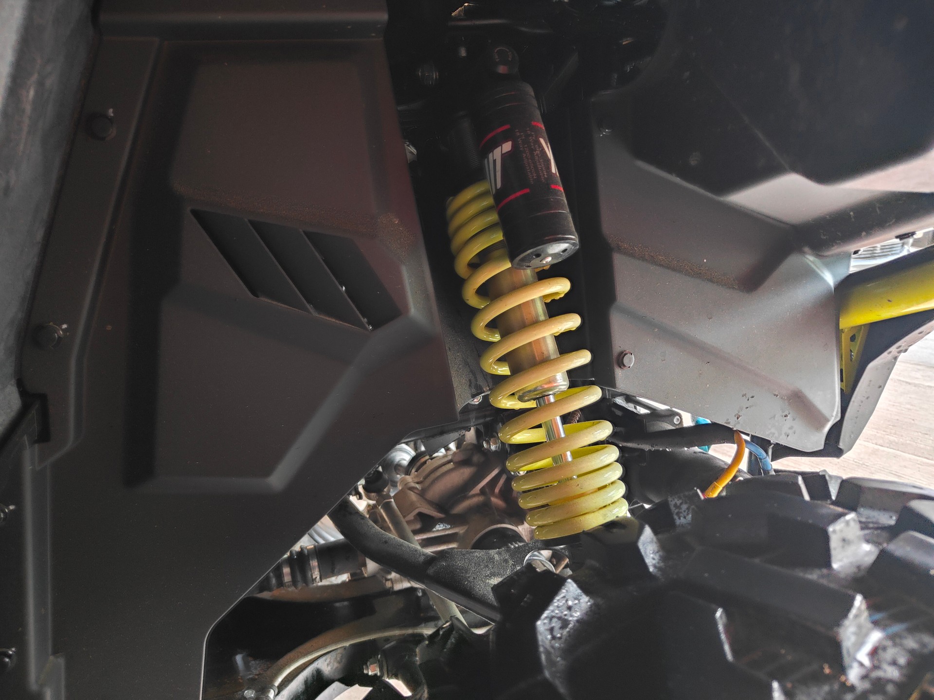 CF MOTO C Force 1000 EPS 4x4-image-13
