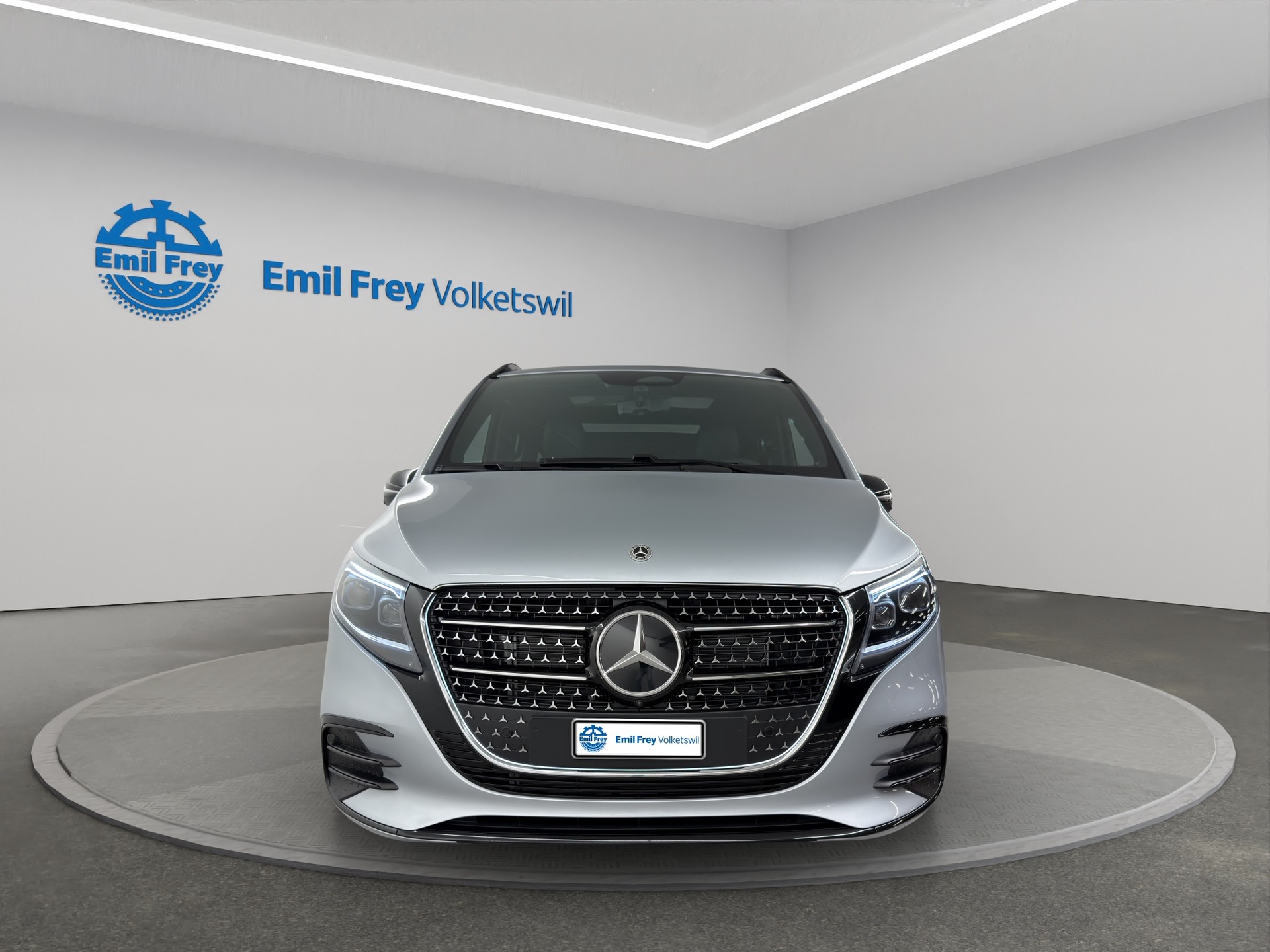 MERCEDES-BENZ V 300 d Swiss Ed. lang 4matic Van-image-4