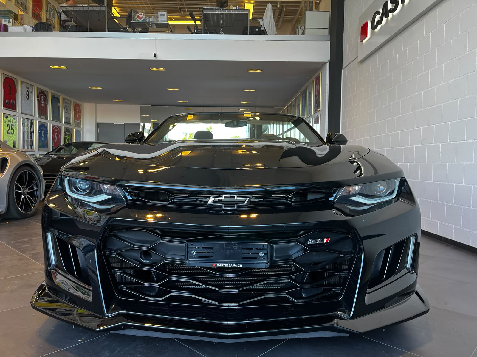 CHEVROLET CAMARO ZL1-showroom-element-2