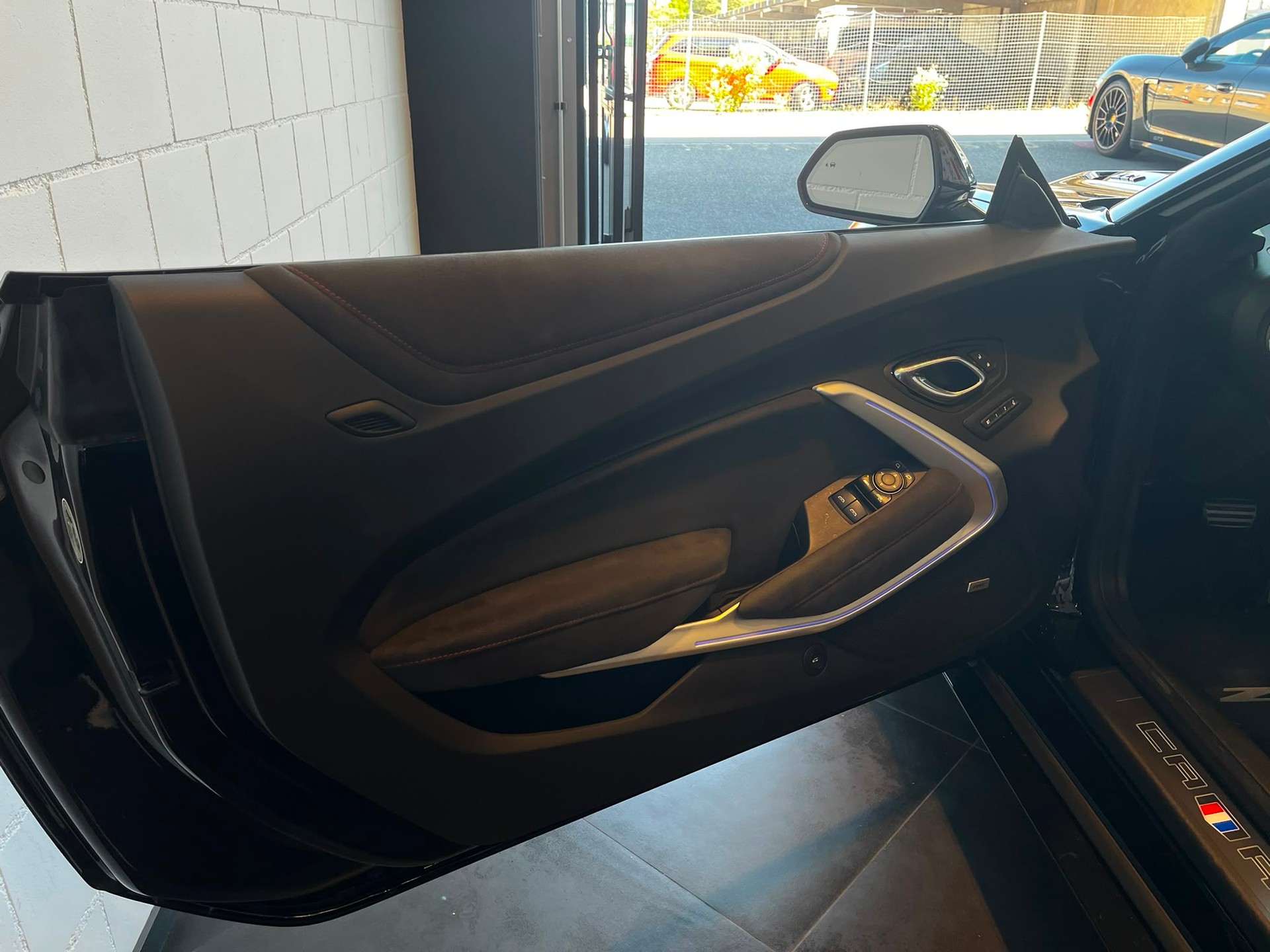 CHEVROLET CAMARO ZL1-image-29